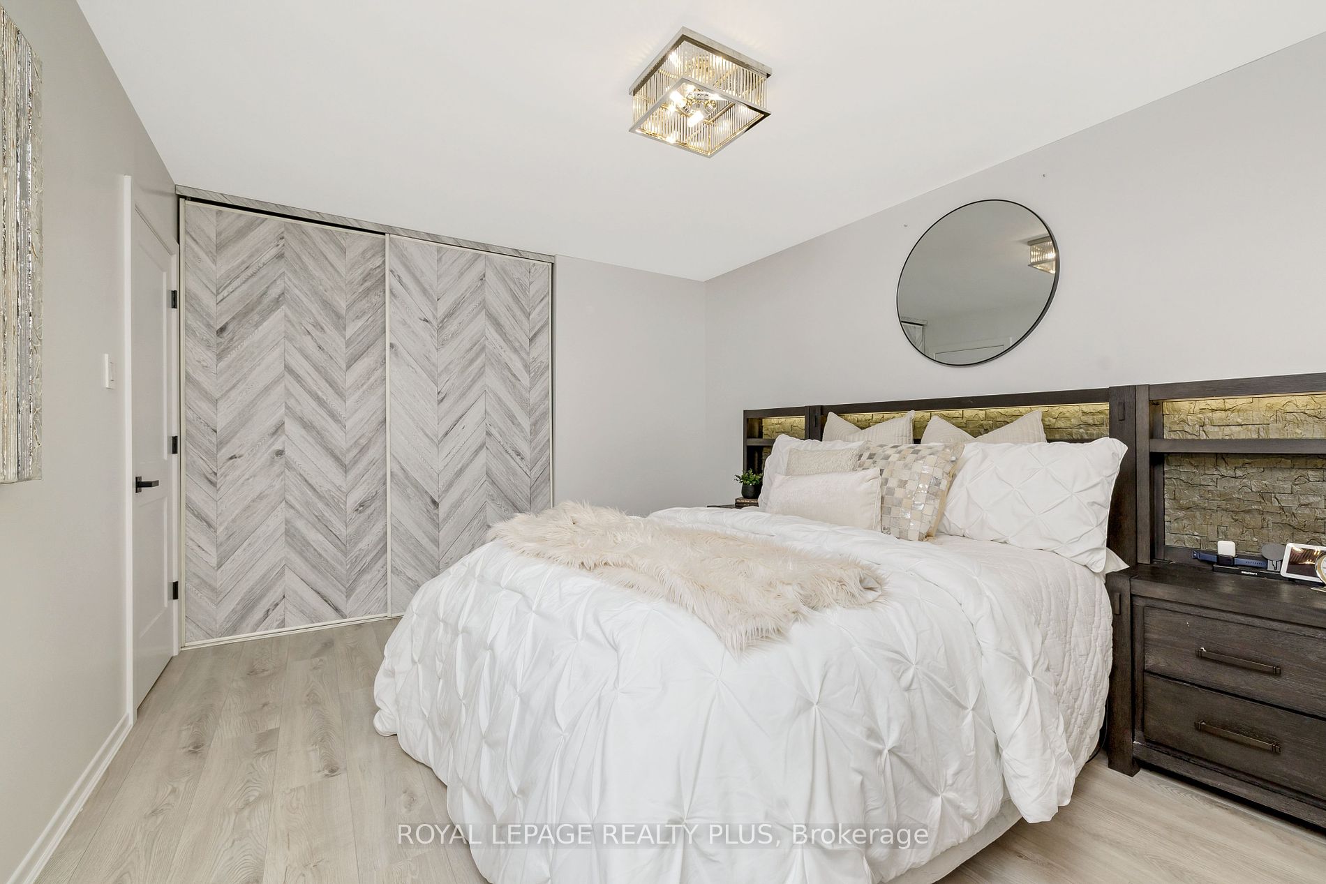 30 Rosset Valley Court