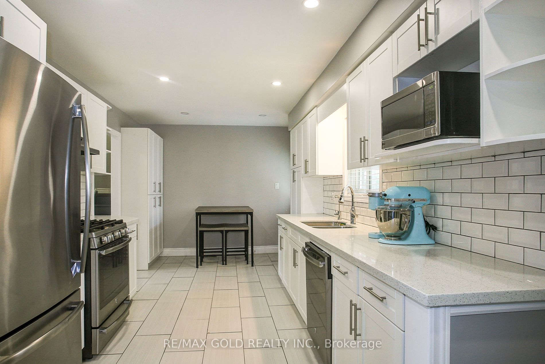103 Avonmore Cres