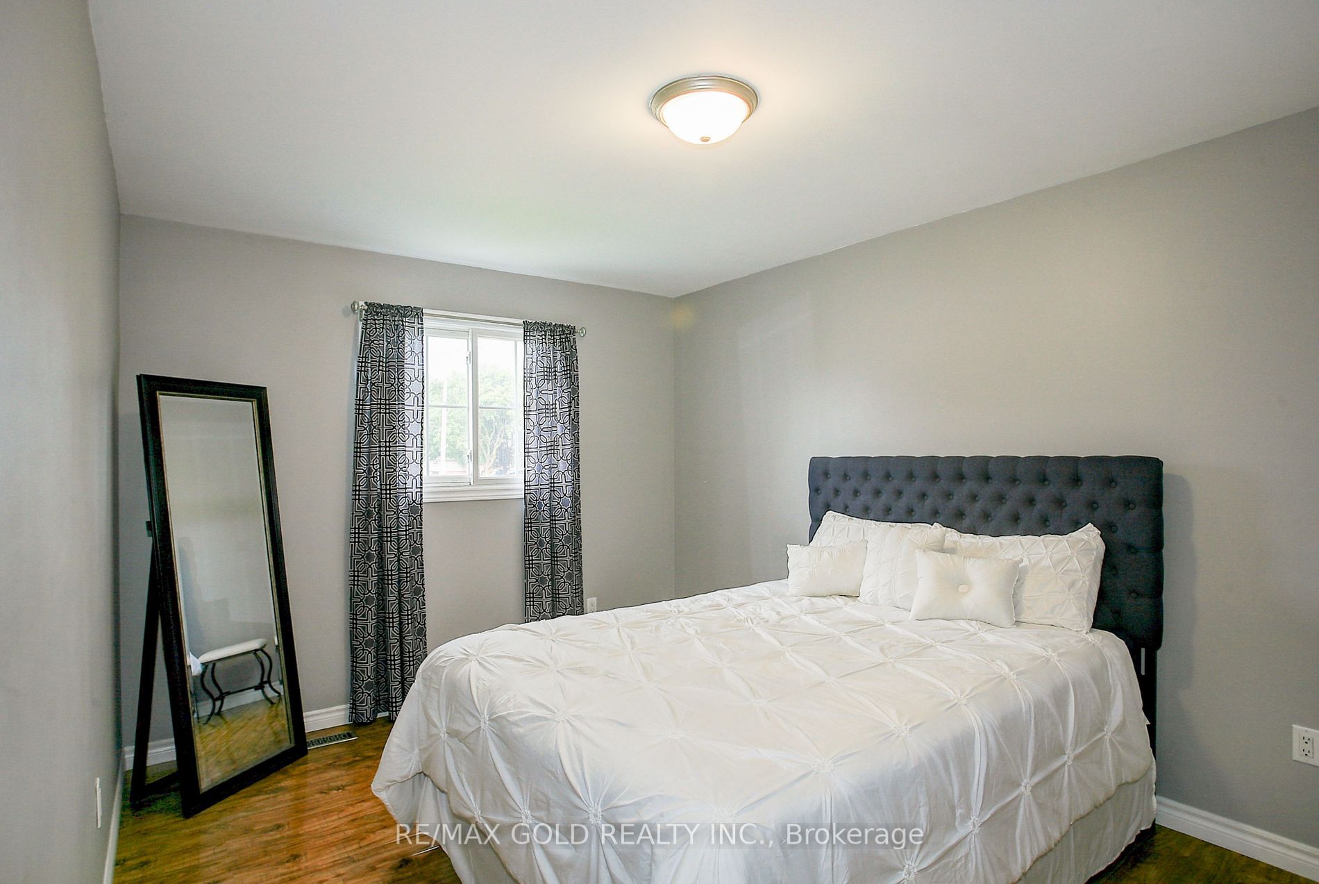 103 Avonmore Cres