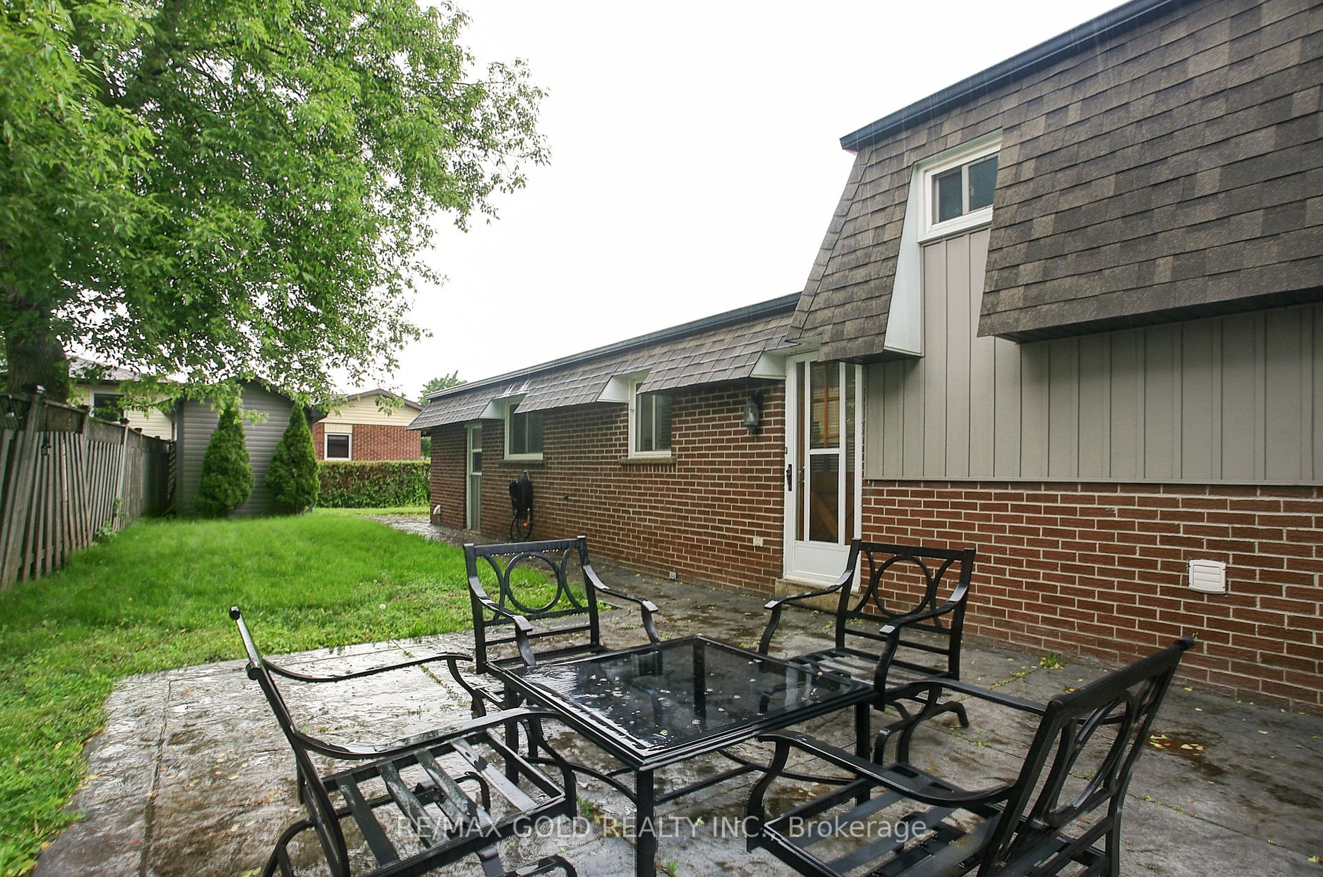 103 Avonmore Cres