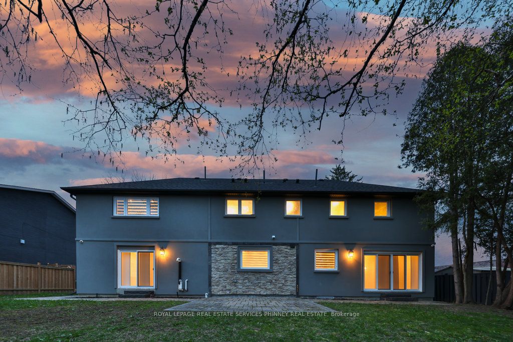 2068 Mississauga Road