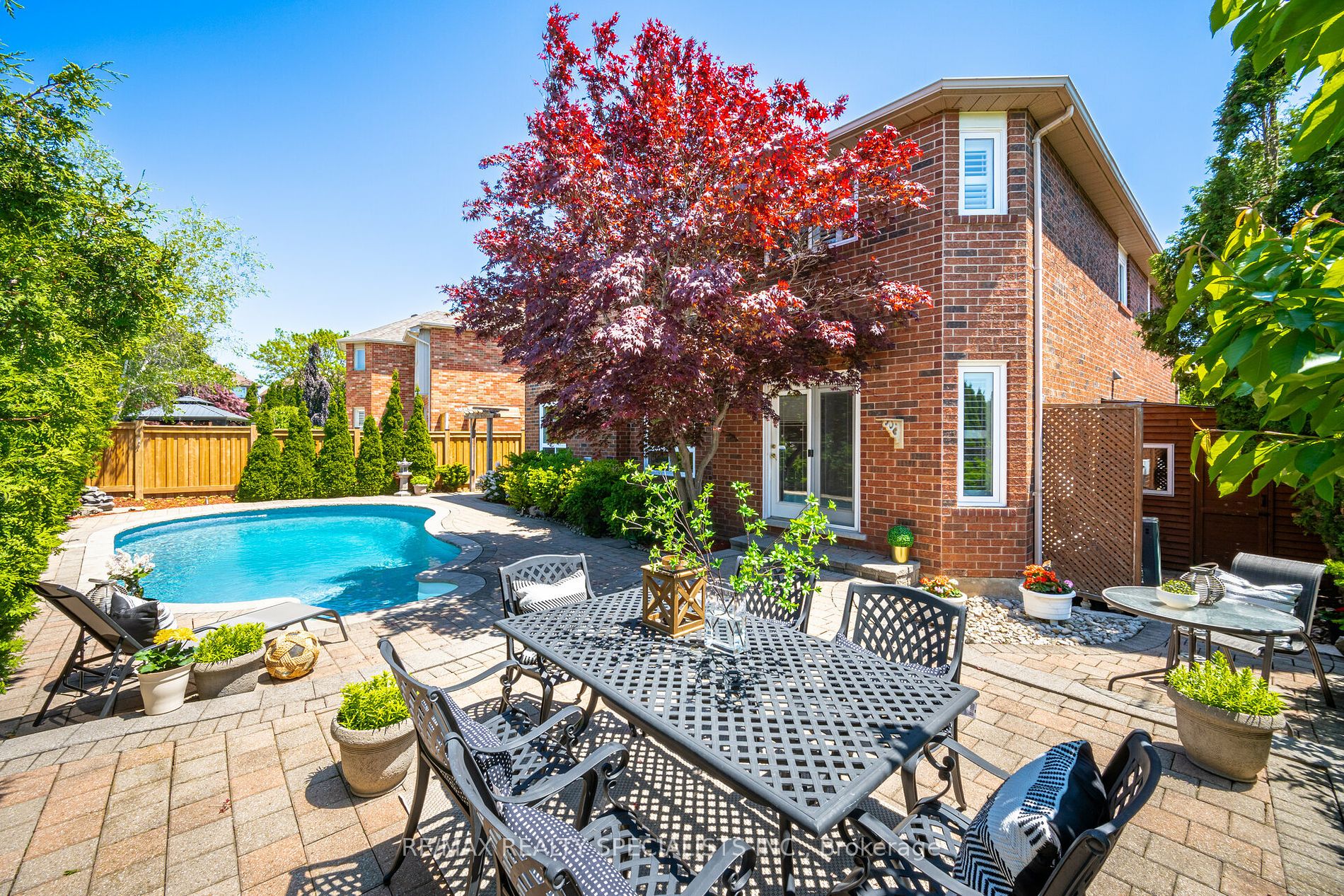 3353 Azelia Crt