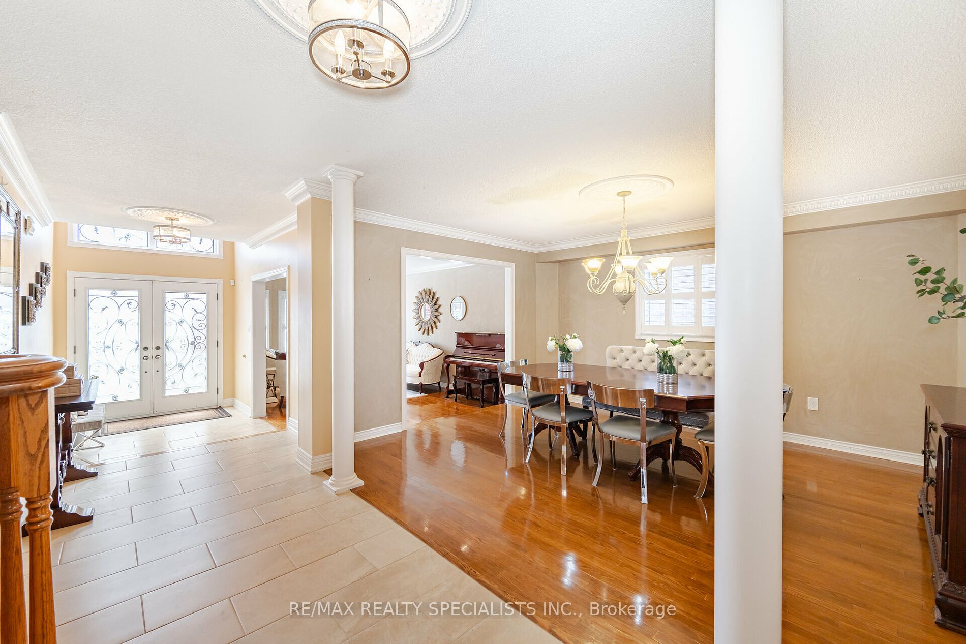 3353 Azelia Crt
