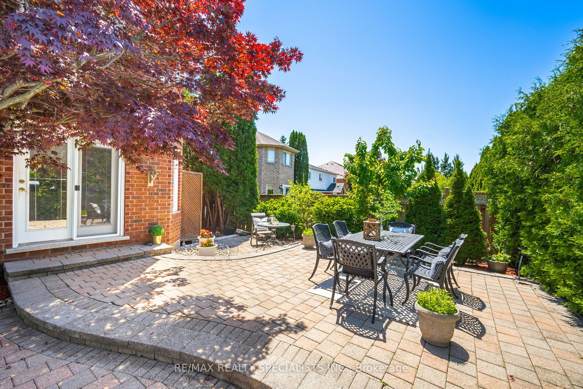 3353 Azelia Crt