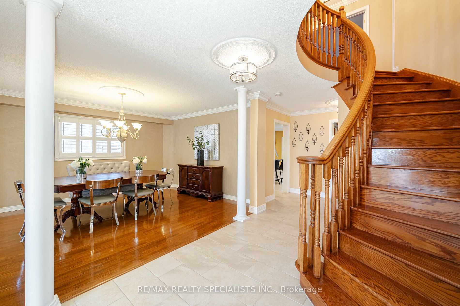 3353 Azelia Crt