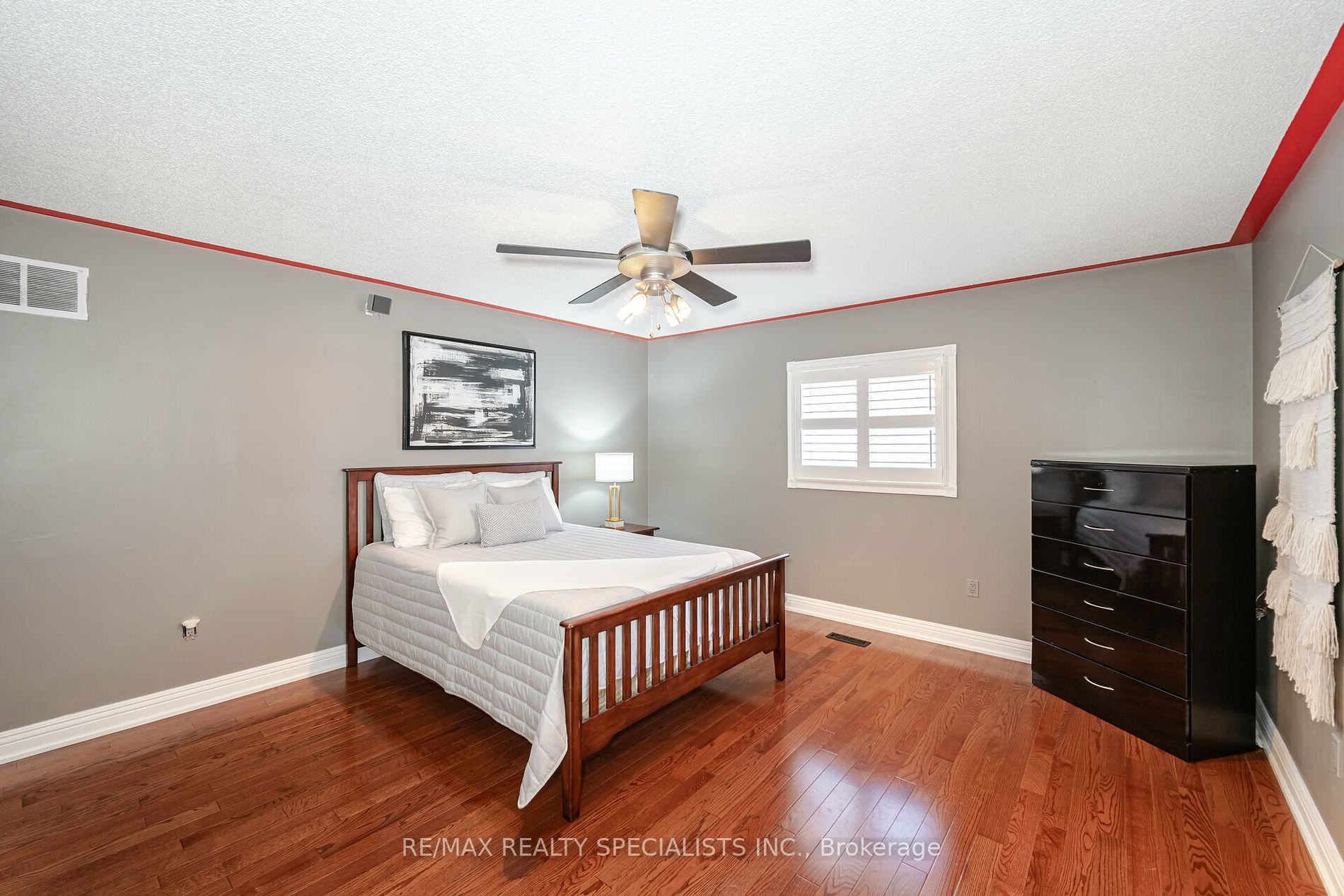 3353 Azelia Crt