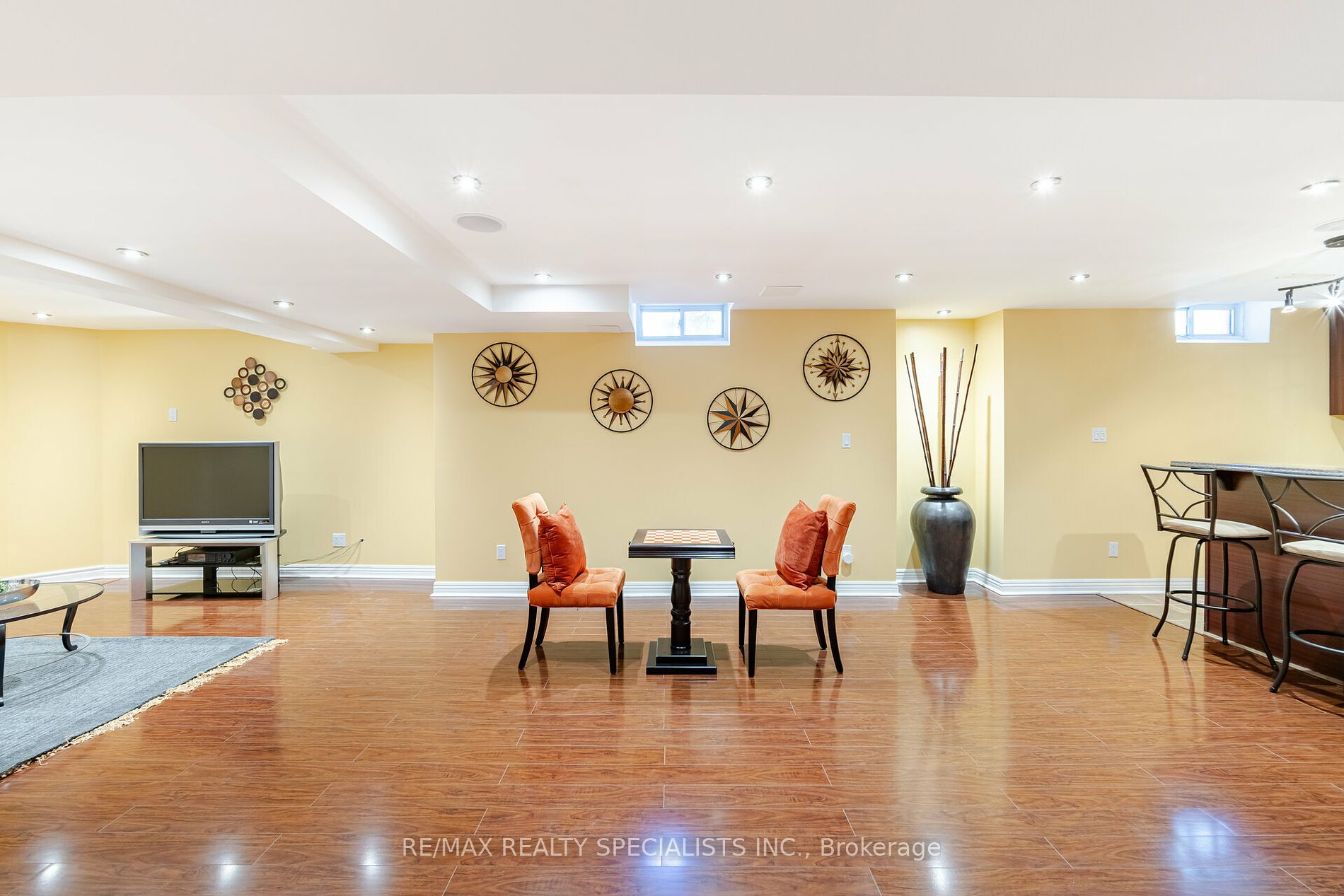 3353 Azelia Crt
