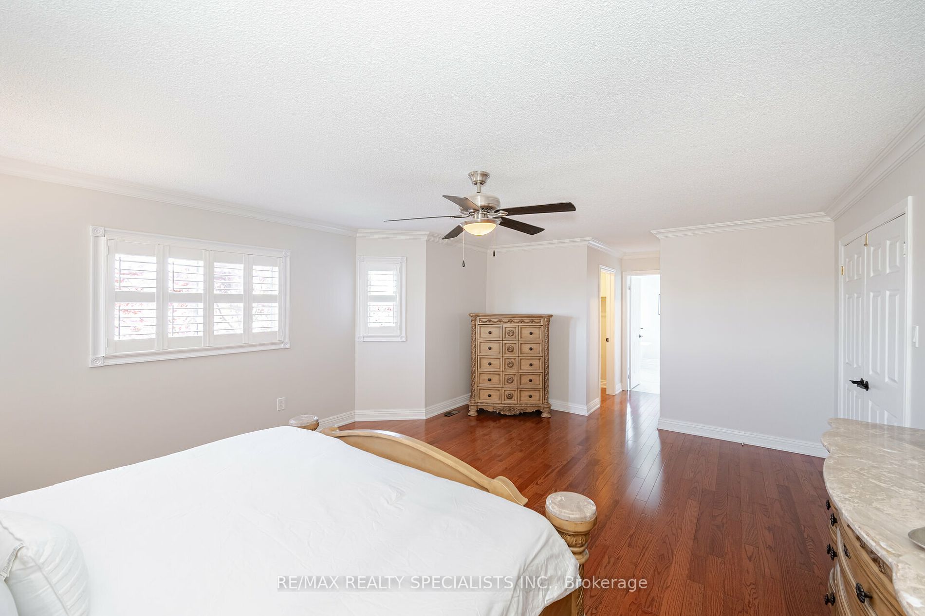 3353 Azelia Crt