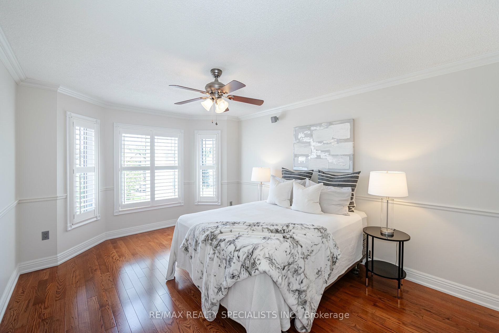 3353 Azelia Crt