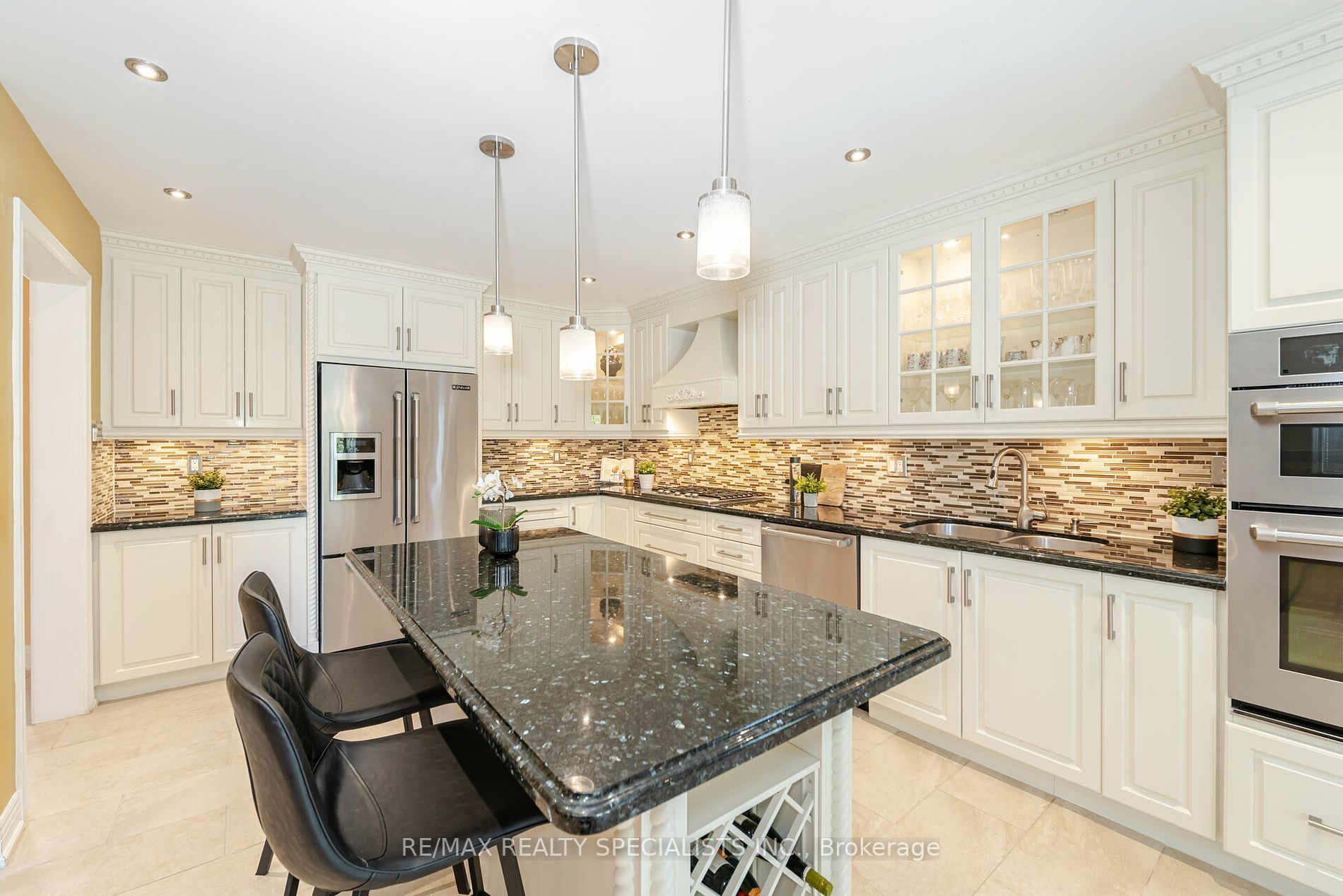 3353 Azelia Crt
