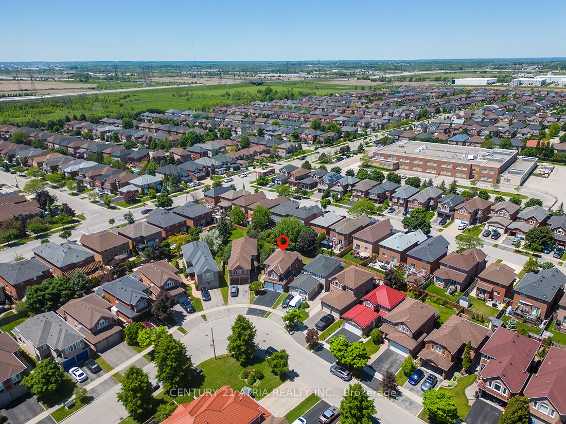 7159 Spyglass Crescent