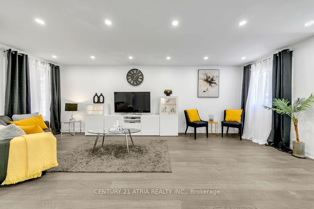 7159 Spyglass Crescent