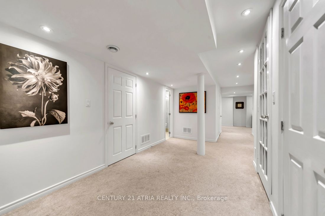 7159 Spyglass Crescent