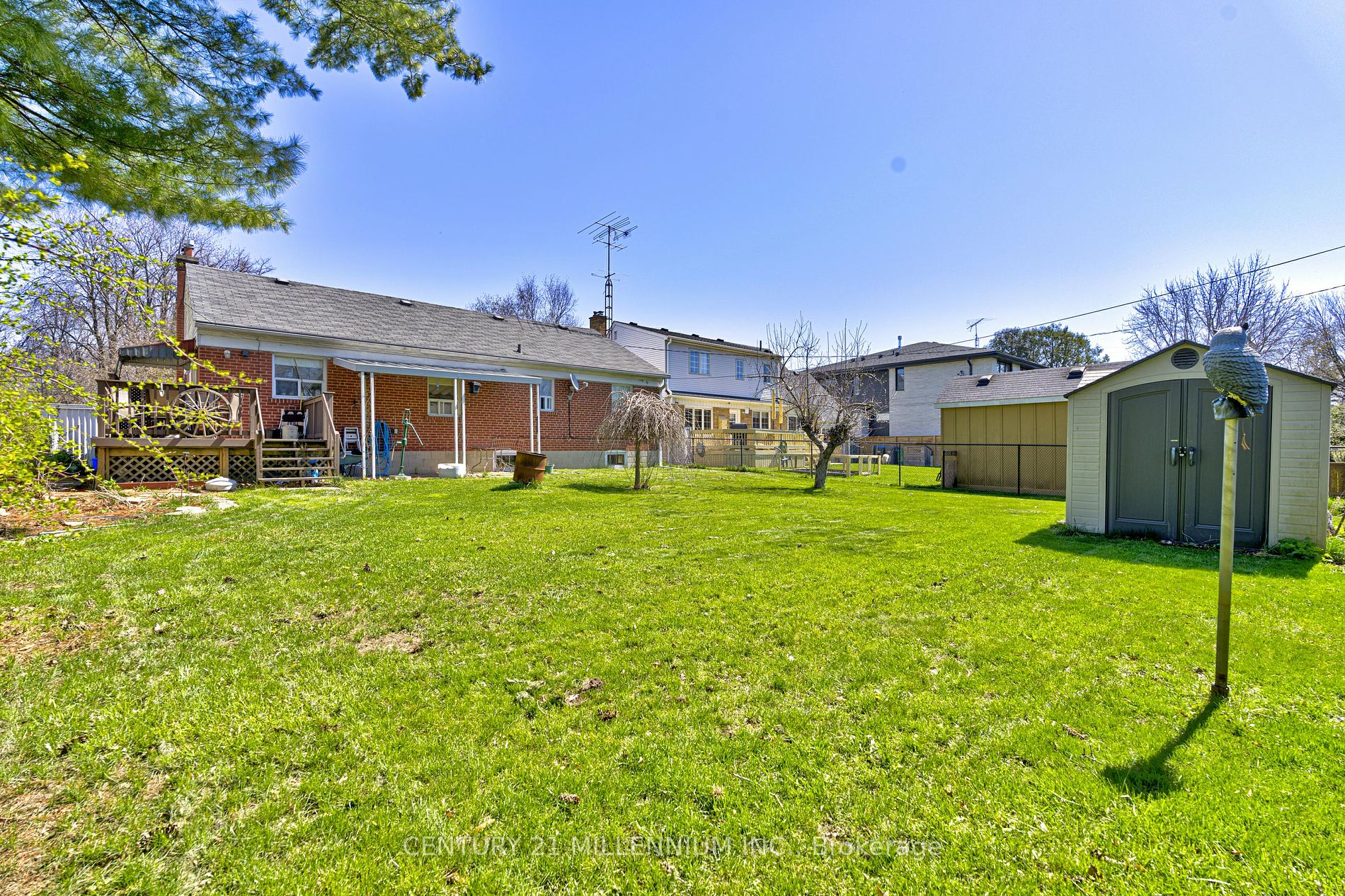 2190 Breezy Brae Dr