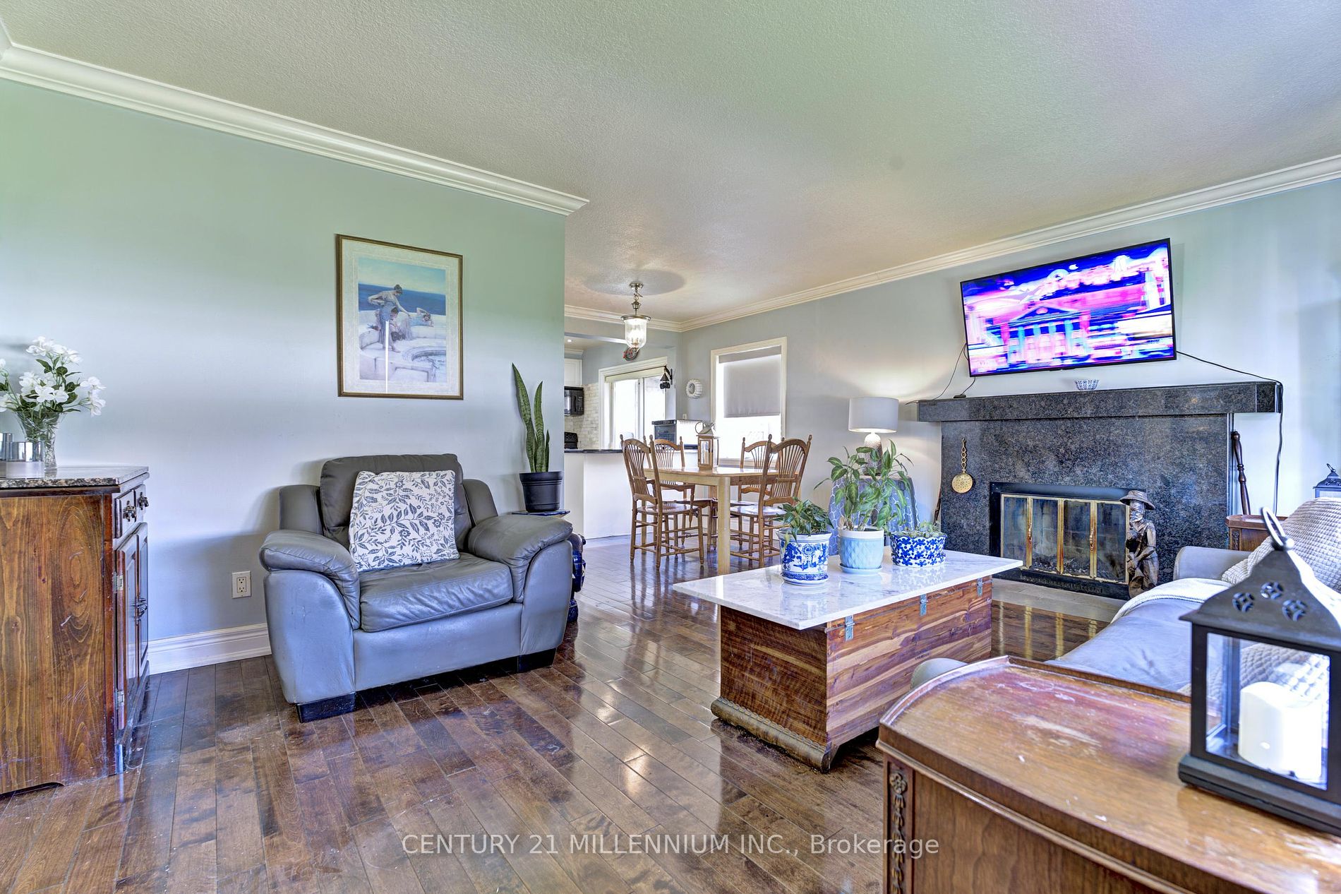2190 Breezy Brae Dr