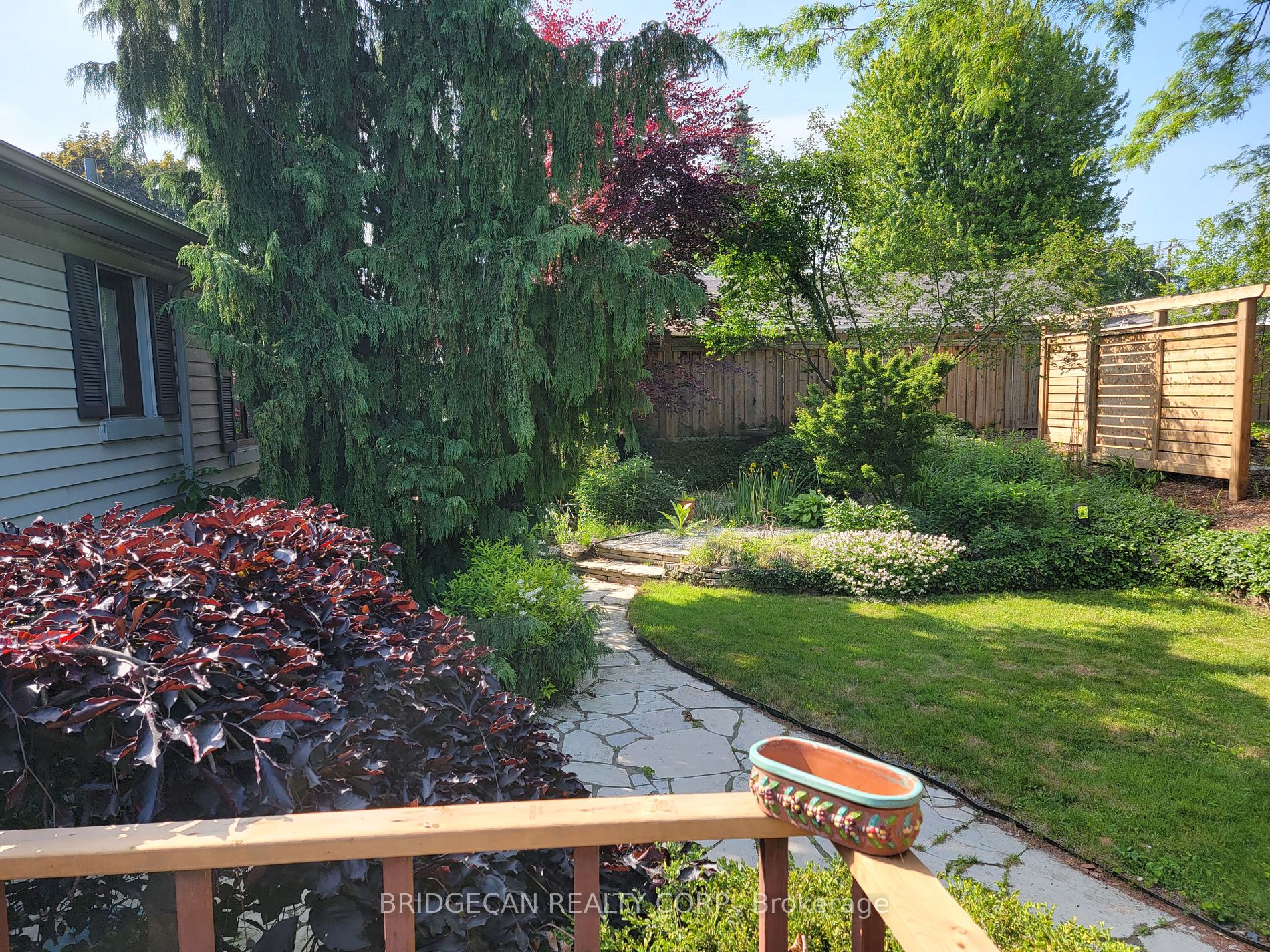 869 Condor Drive
