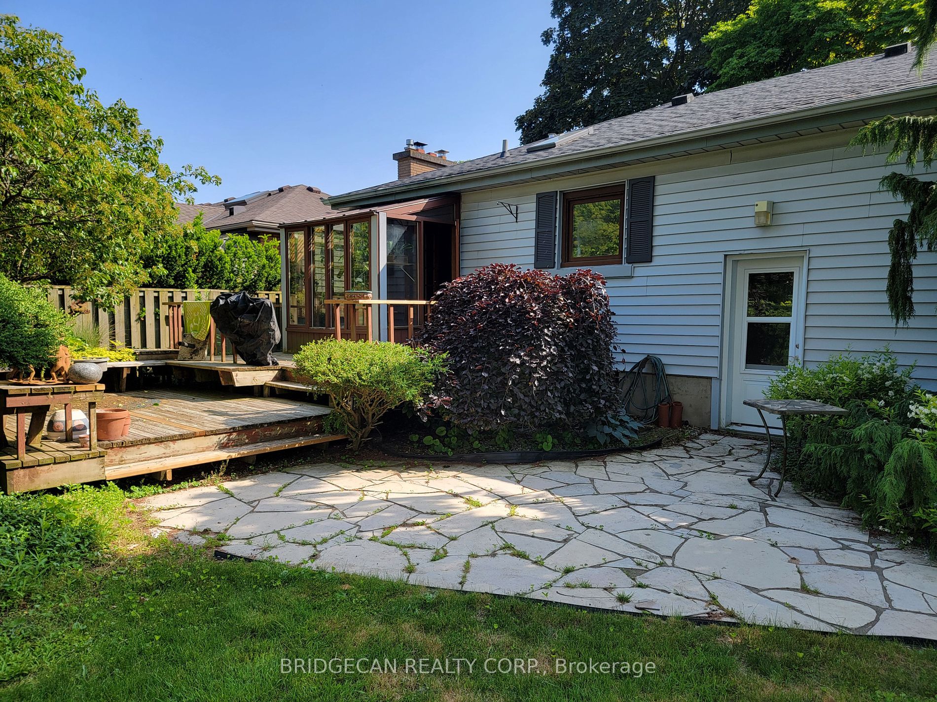 869 Condor Drive