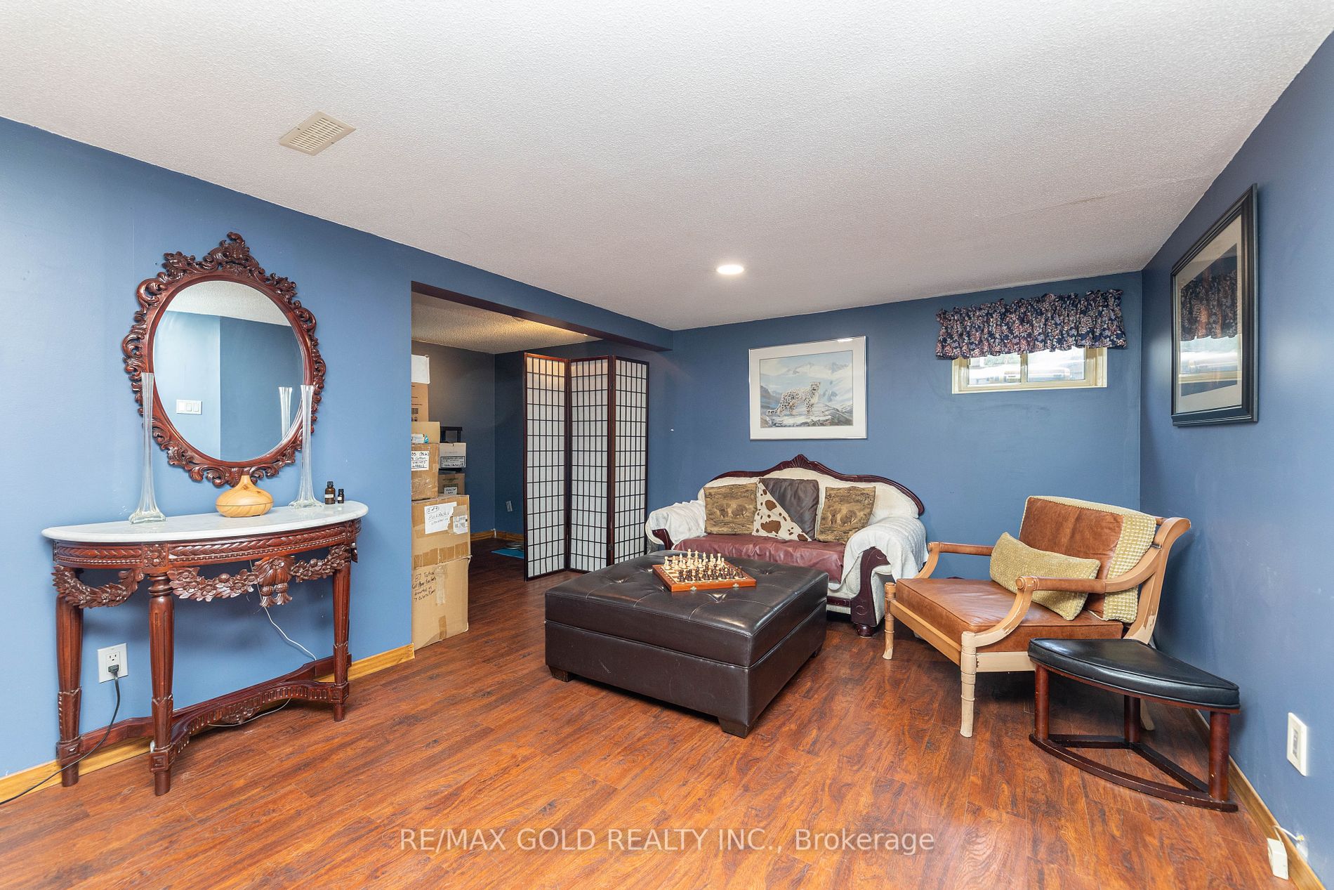 33 Deerfield Cres