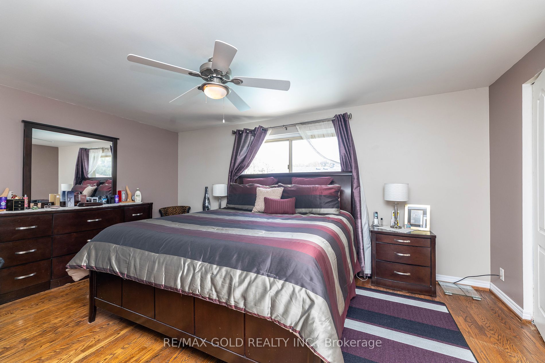 33 Deerfield Cres