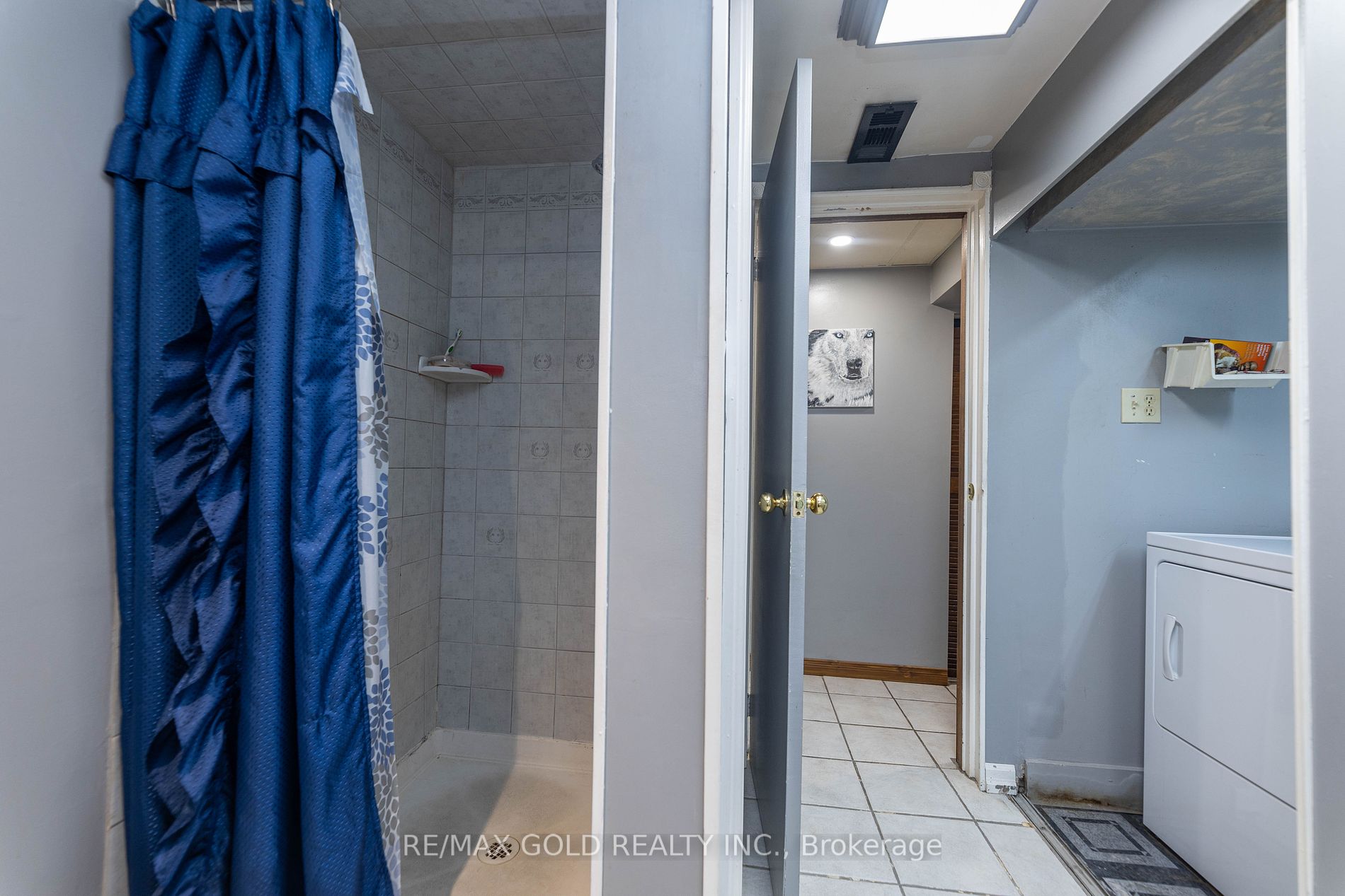 33 Deerfield Cres