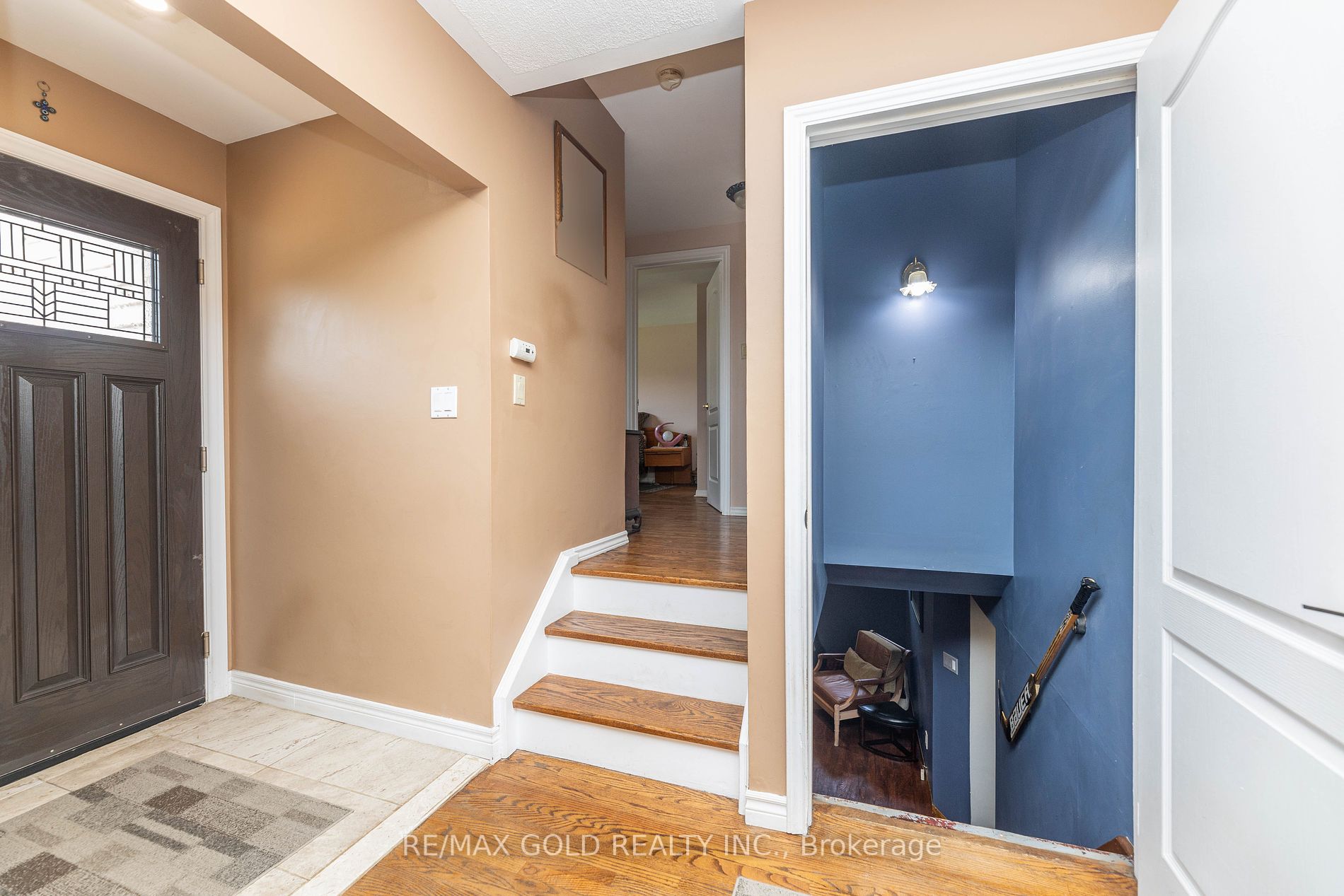 33 Deerfield Cres