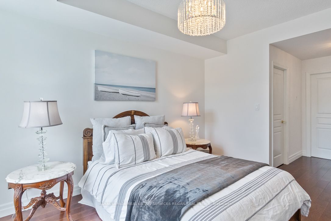 80 Port Street E, #208