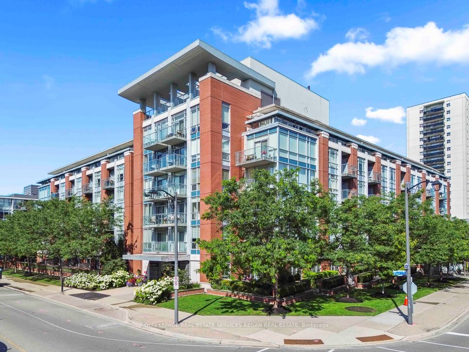 80 Port Street E, #208