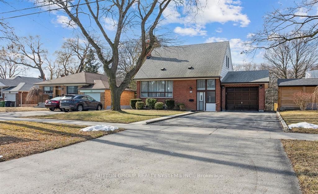 272 Renforth Drive