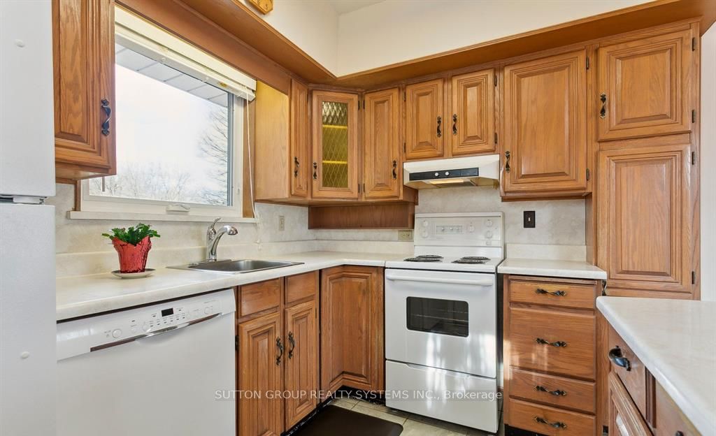 272 Renforth Drive