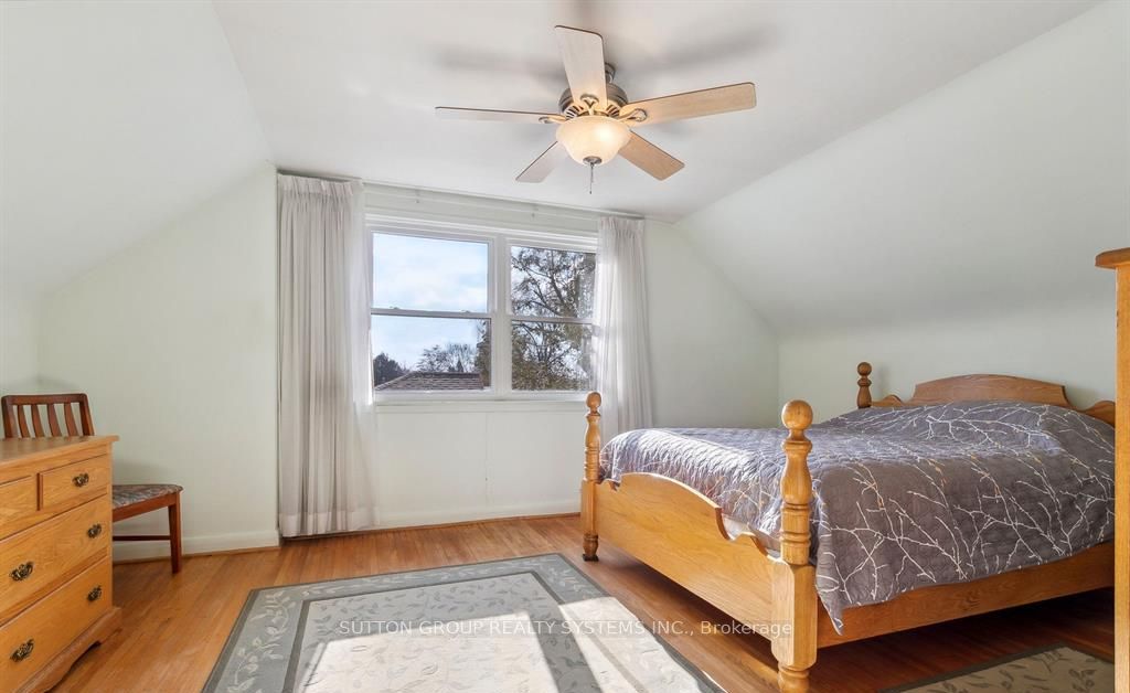 272 Renforth Drive