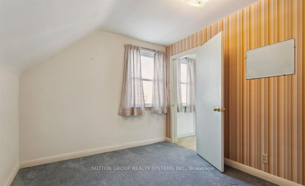 272 Renforth Drive