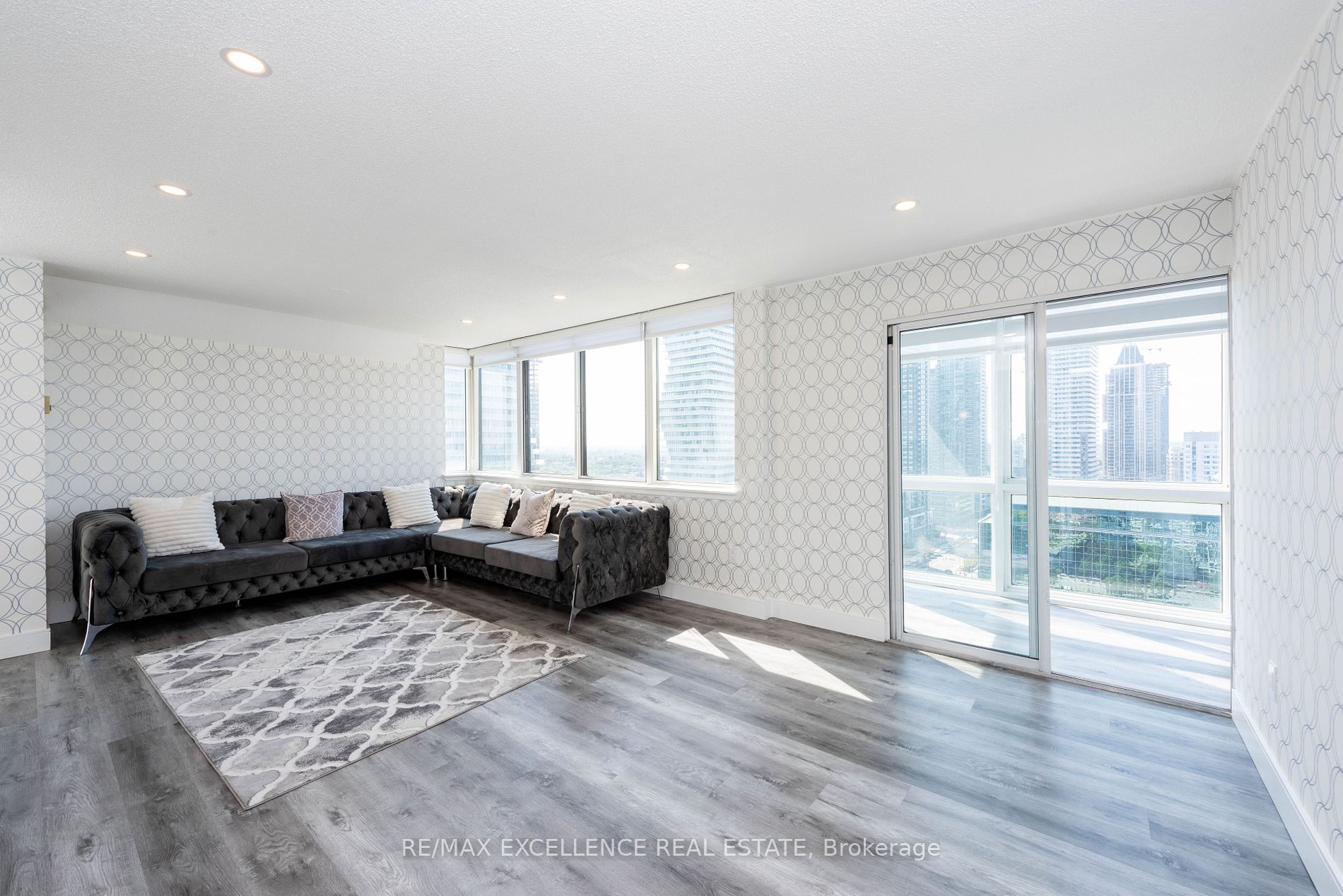 350 Webb Drive, #2301