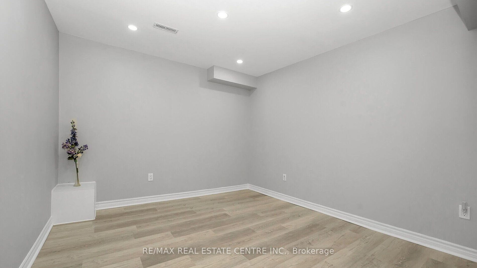 1530 Portsmouth Pl