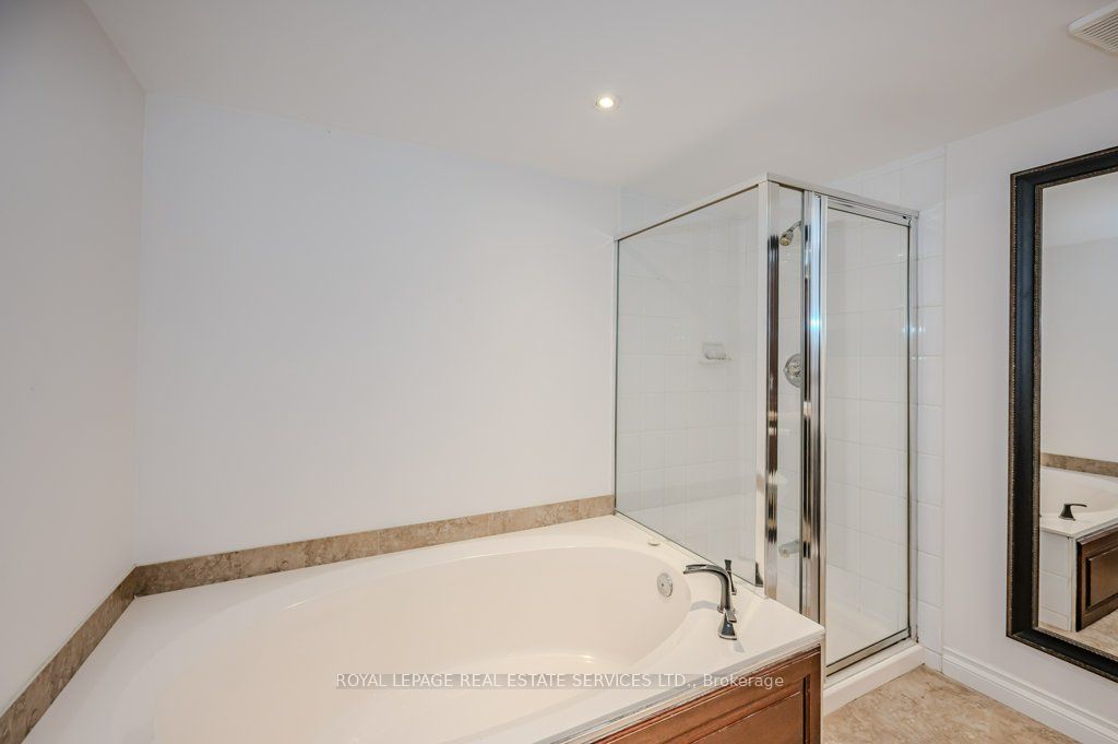 1084 Queen St W, #48B