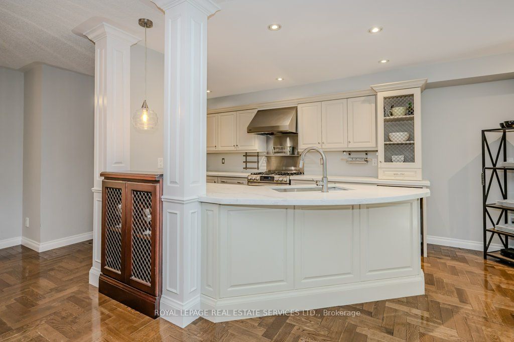 1084 Queen St W, #48B
