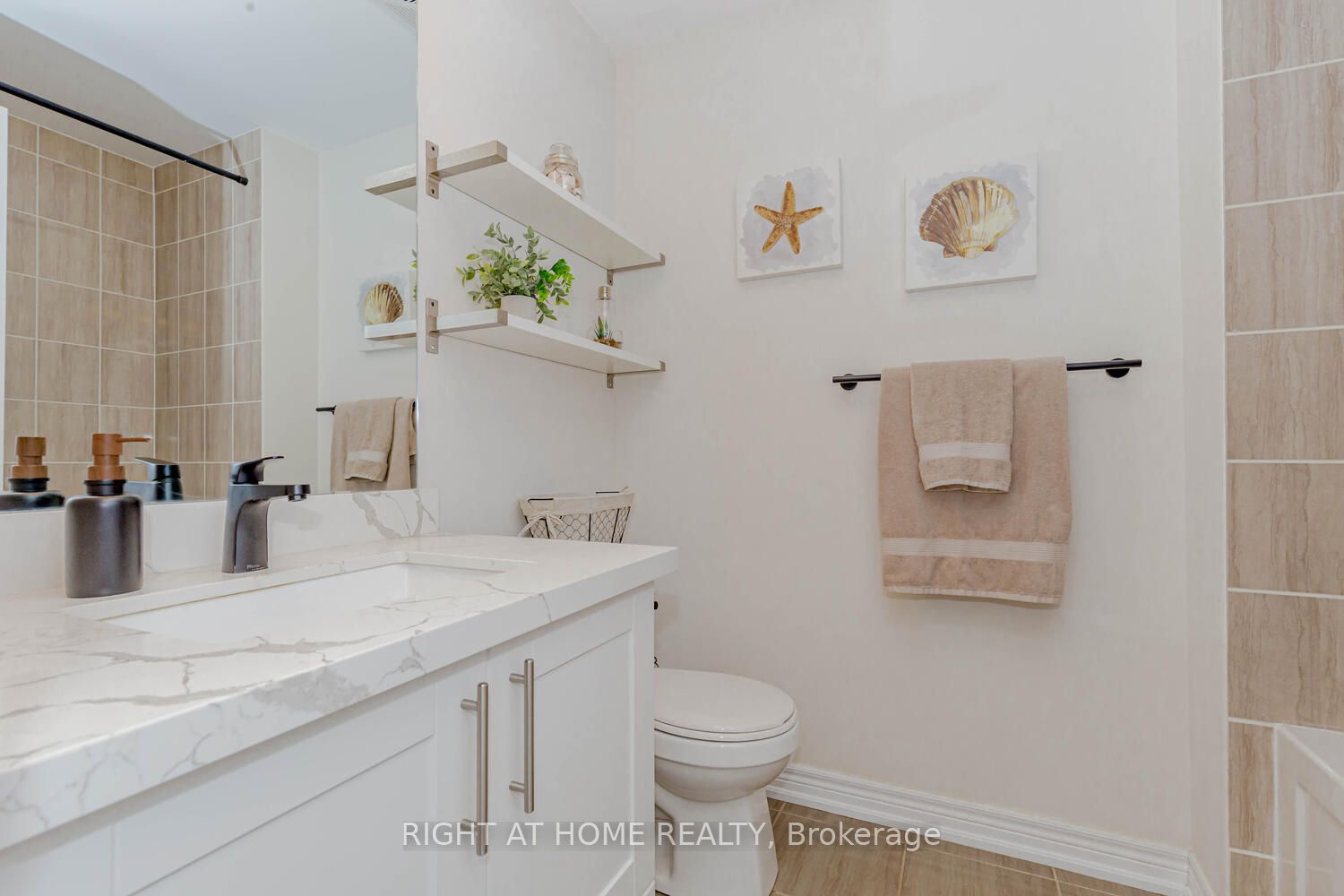2370 Khalsa Gate, #207
