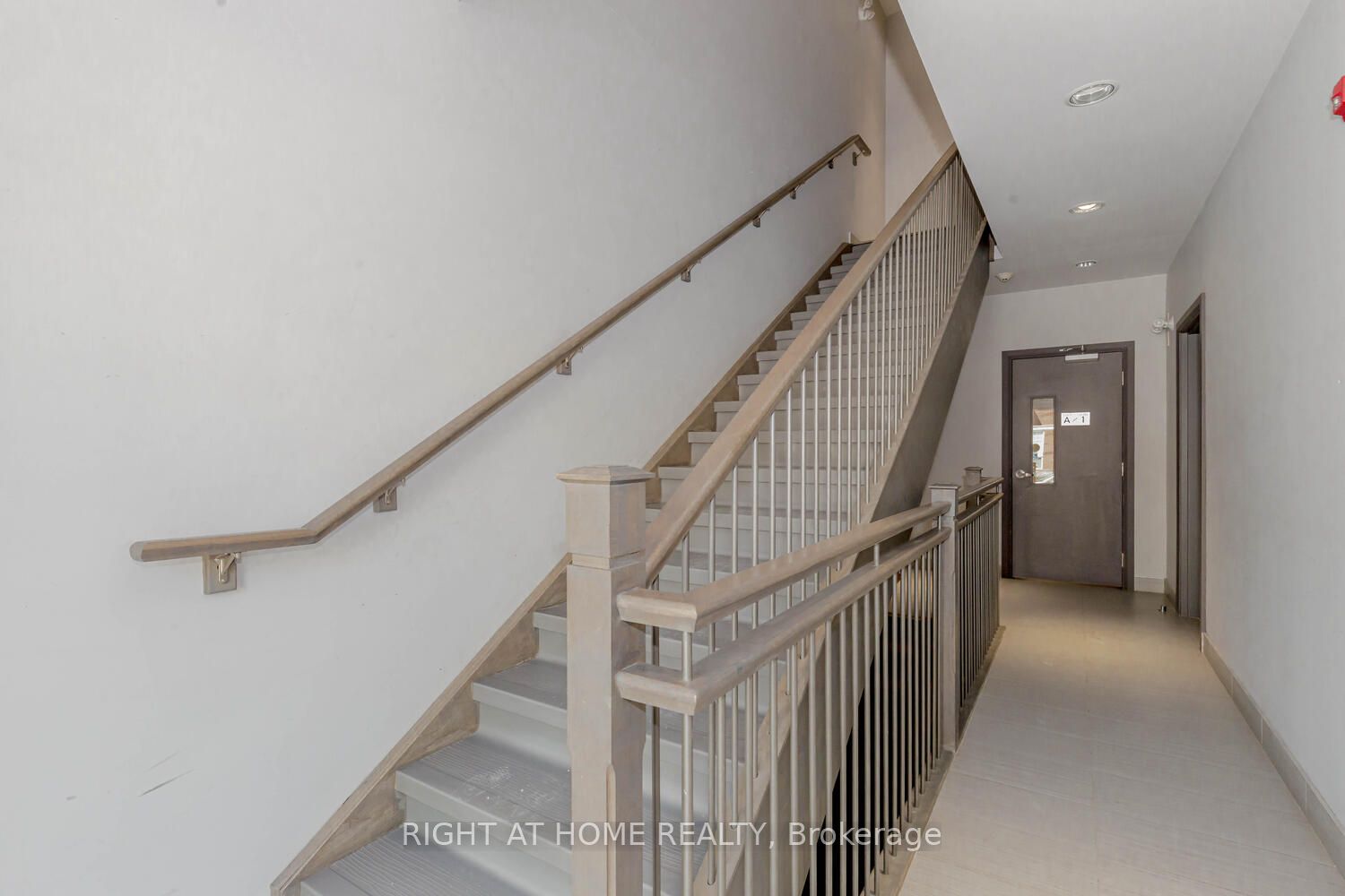 2370 Khalsa Gate, #207