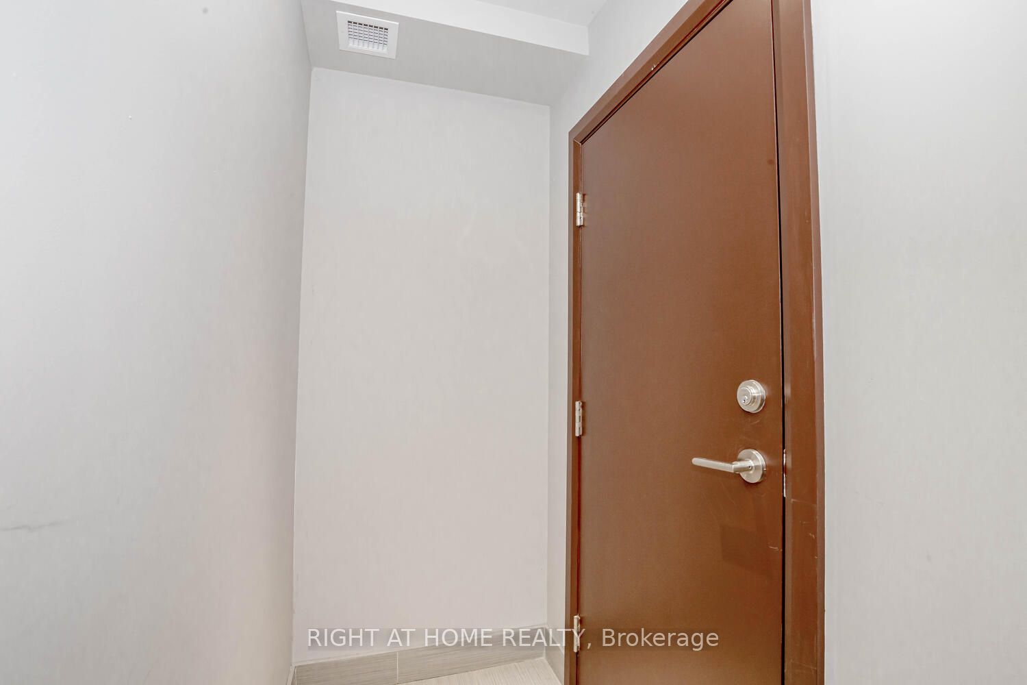 2370 Khalsa Gate, #207
