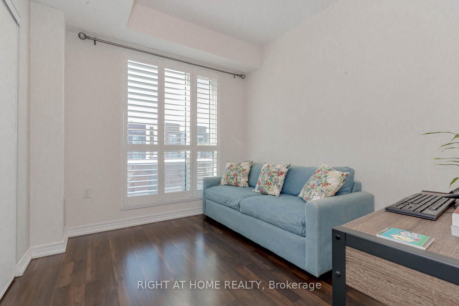 2370 Khalsa Gate, #207