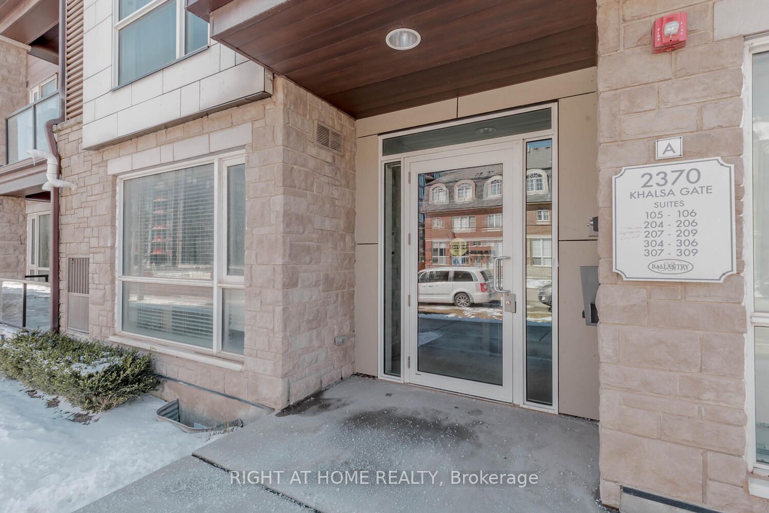 2370 Khalsa Gate, #207