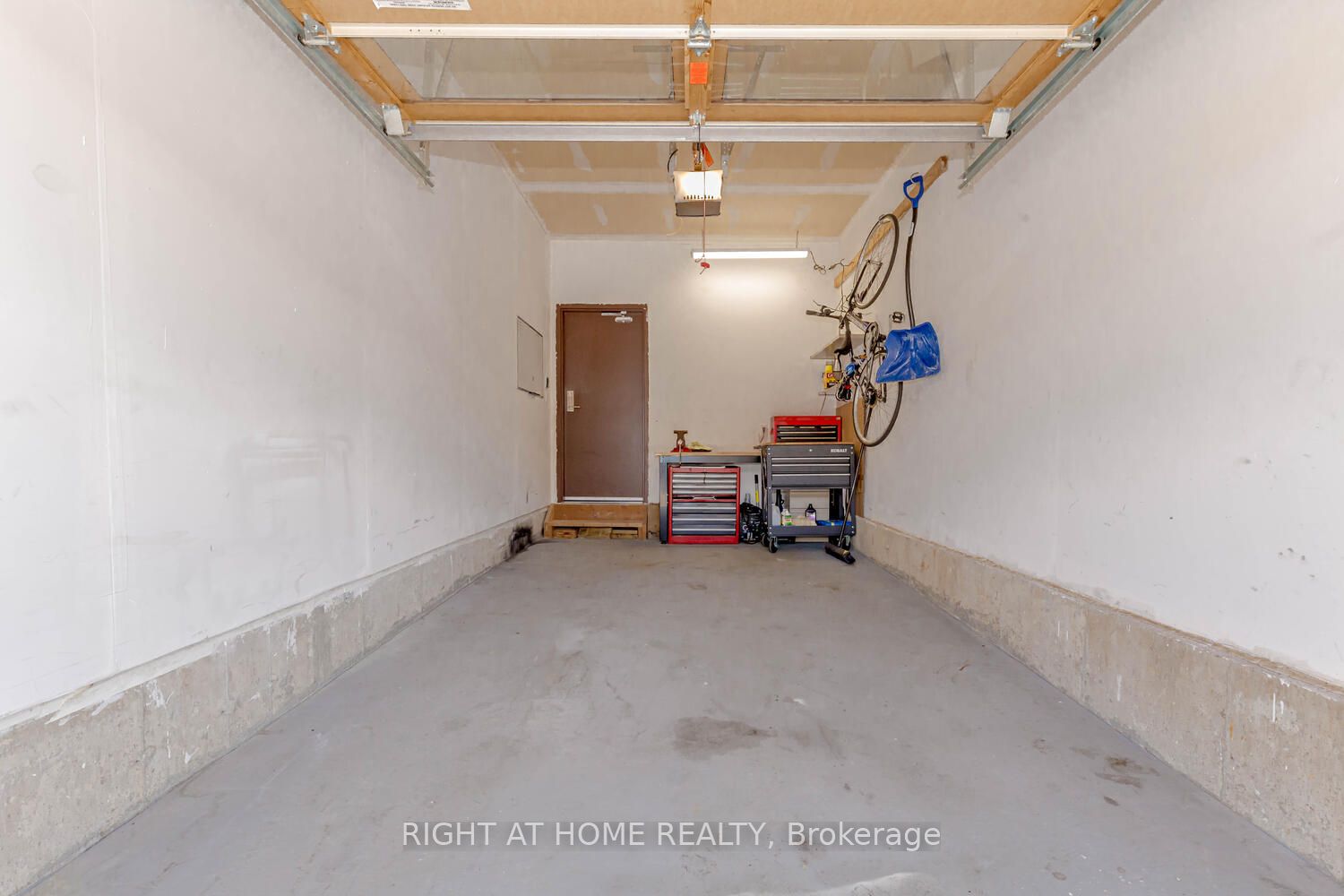2370 Khalsa Gate, #207