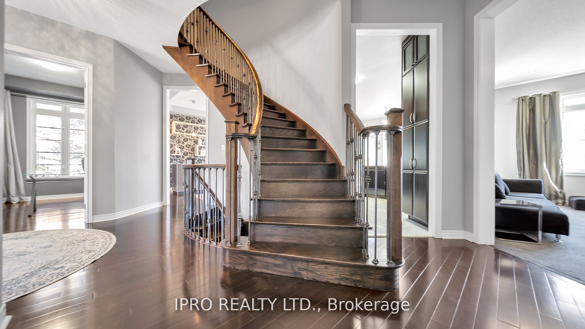 4 Quatro Cres
