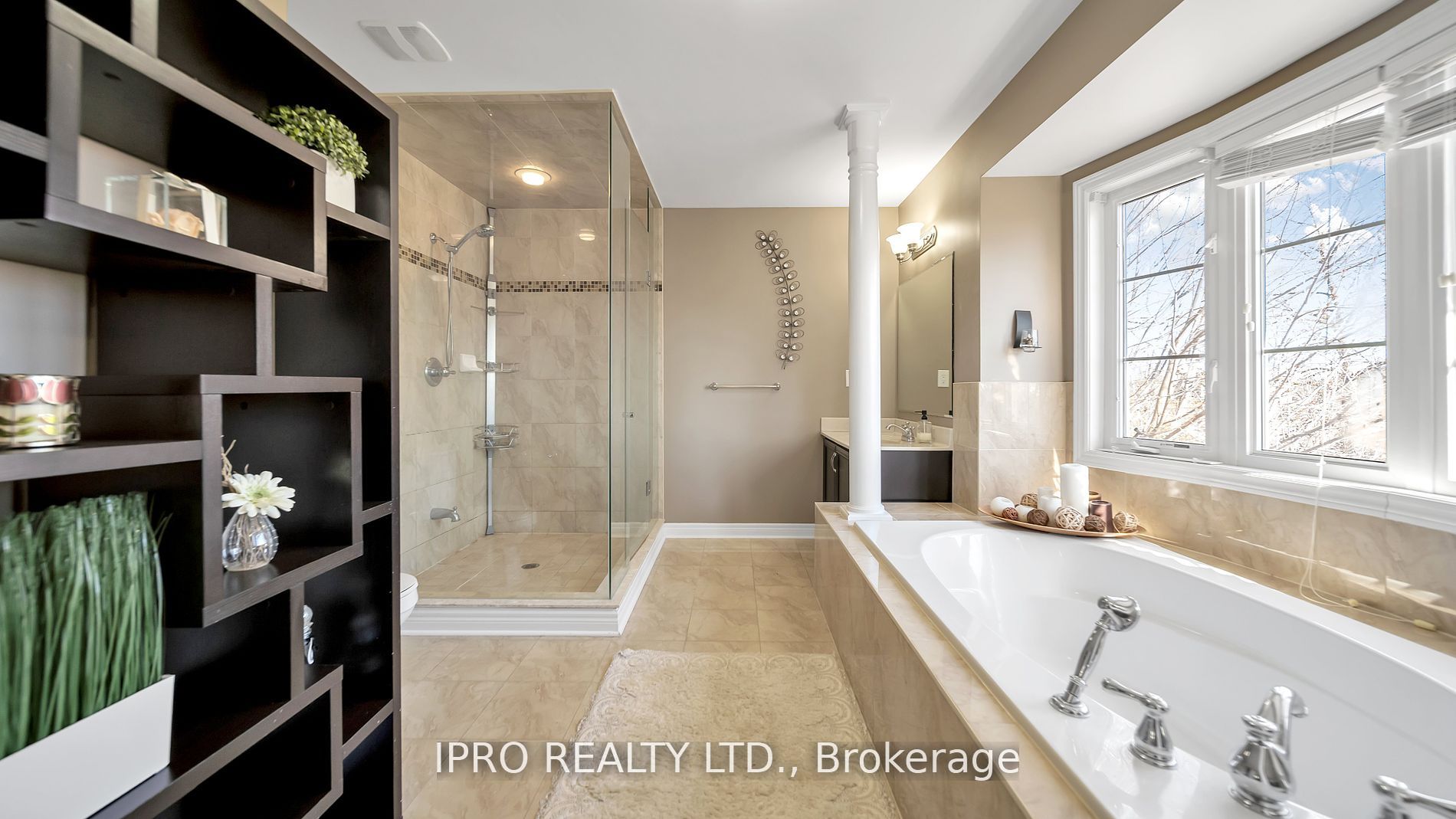 4 Quatro Cres