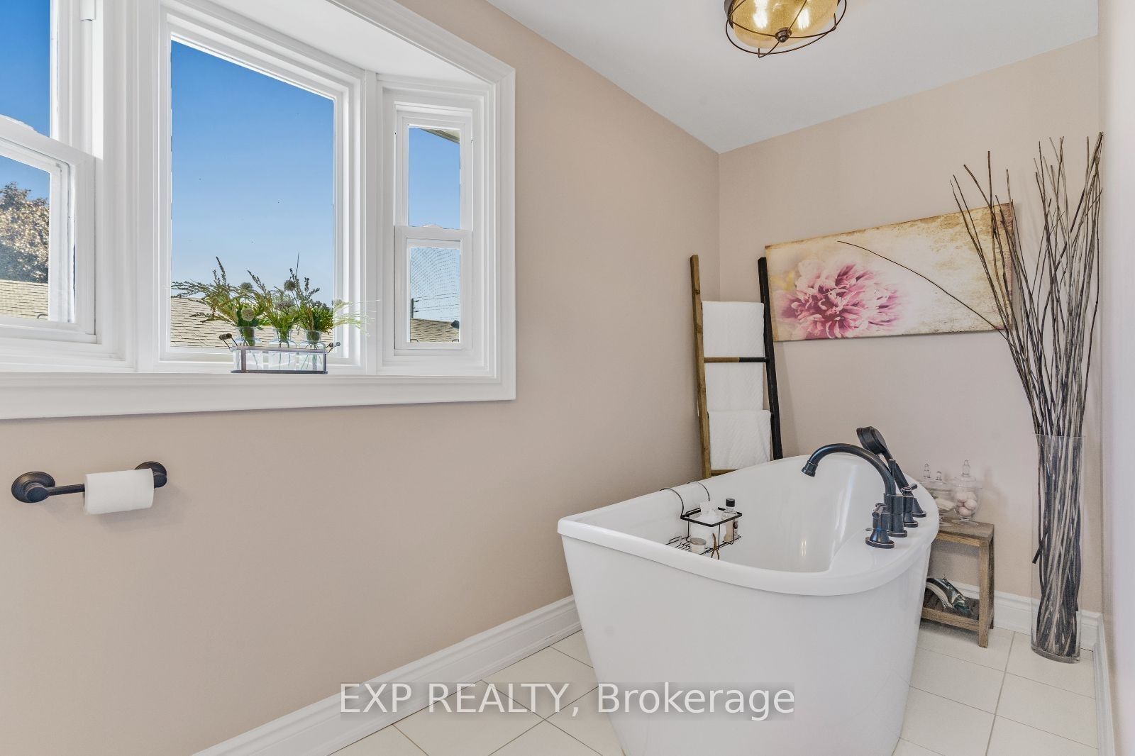 27 Caldwell Crescent