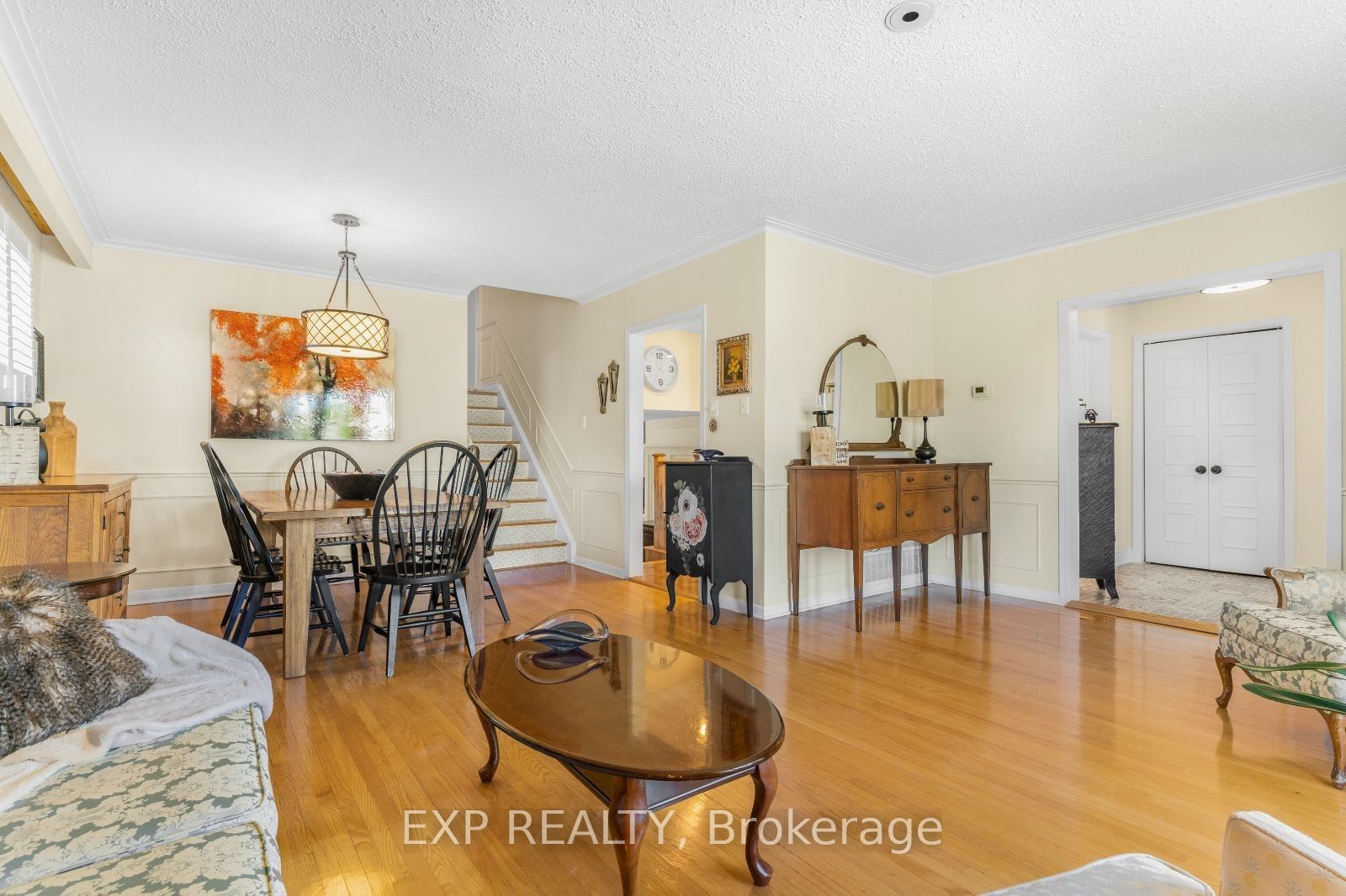 27 Caldwell Crescent