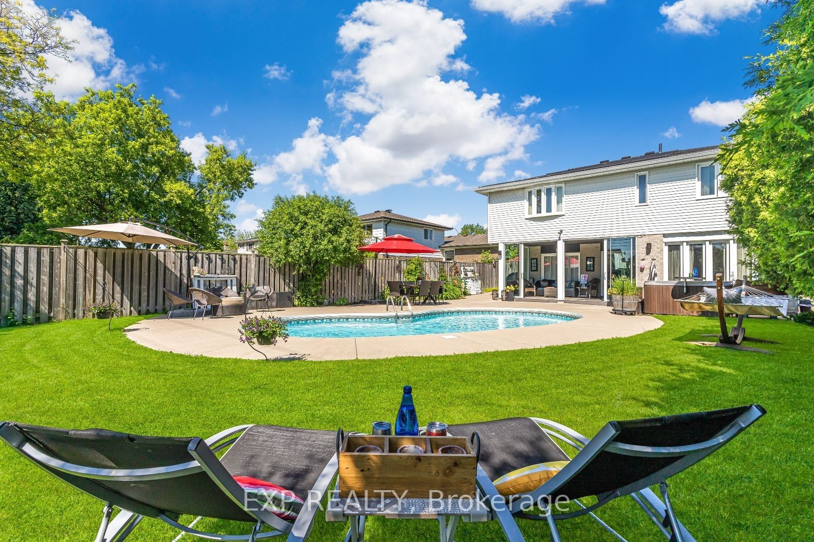 27 Caldwell Crescent