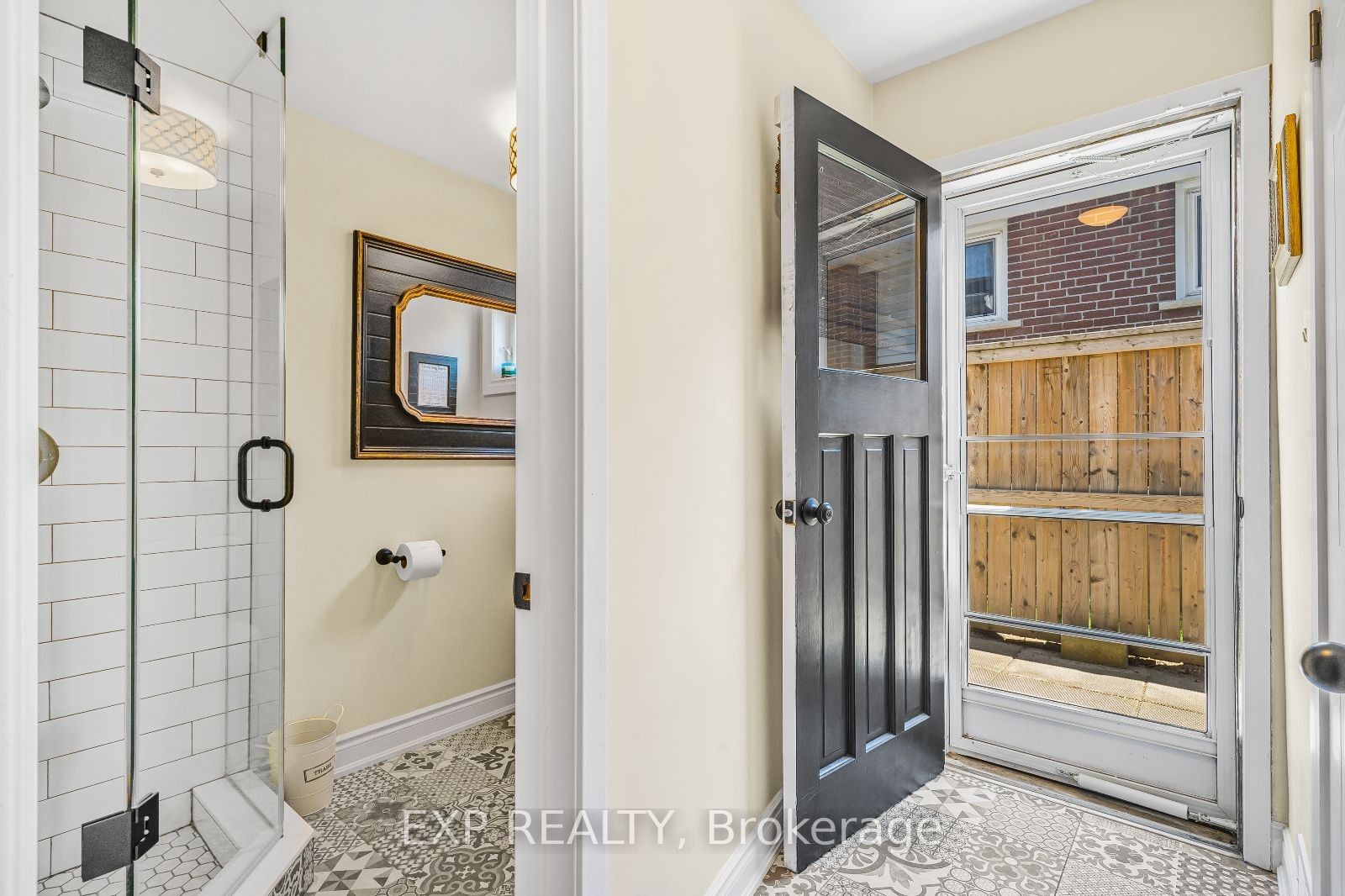 27 Caldwell Crescent