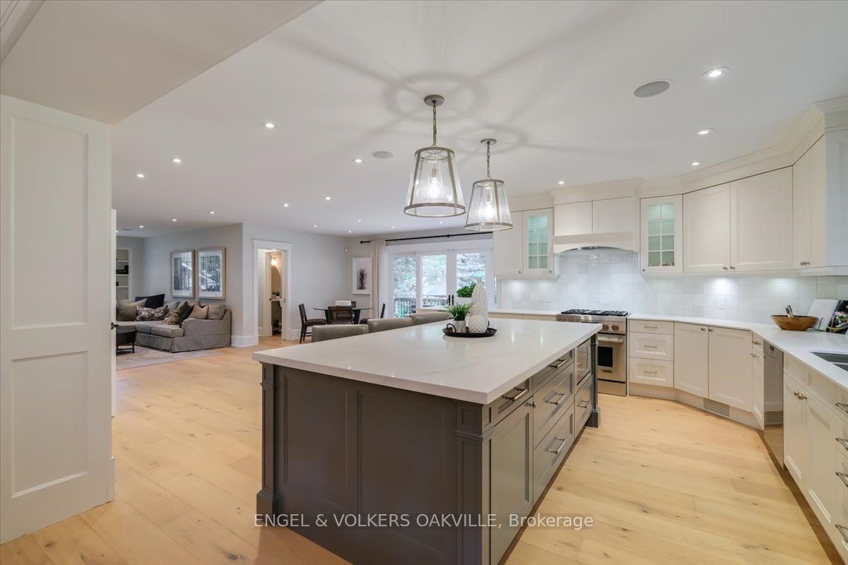 1330 Birchwood Heights Dr