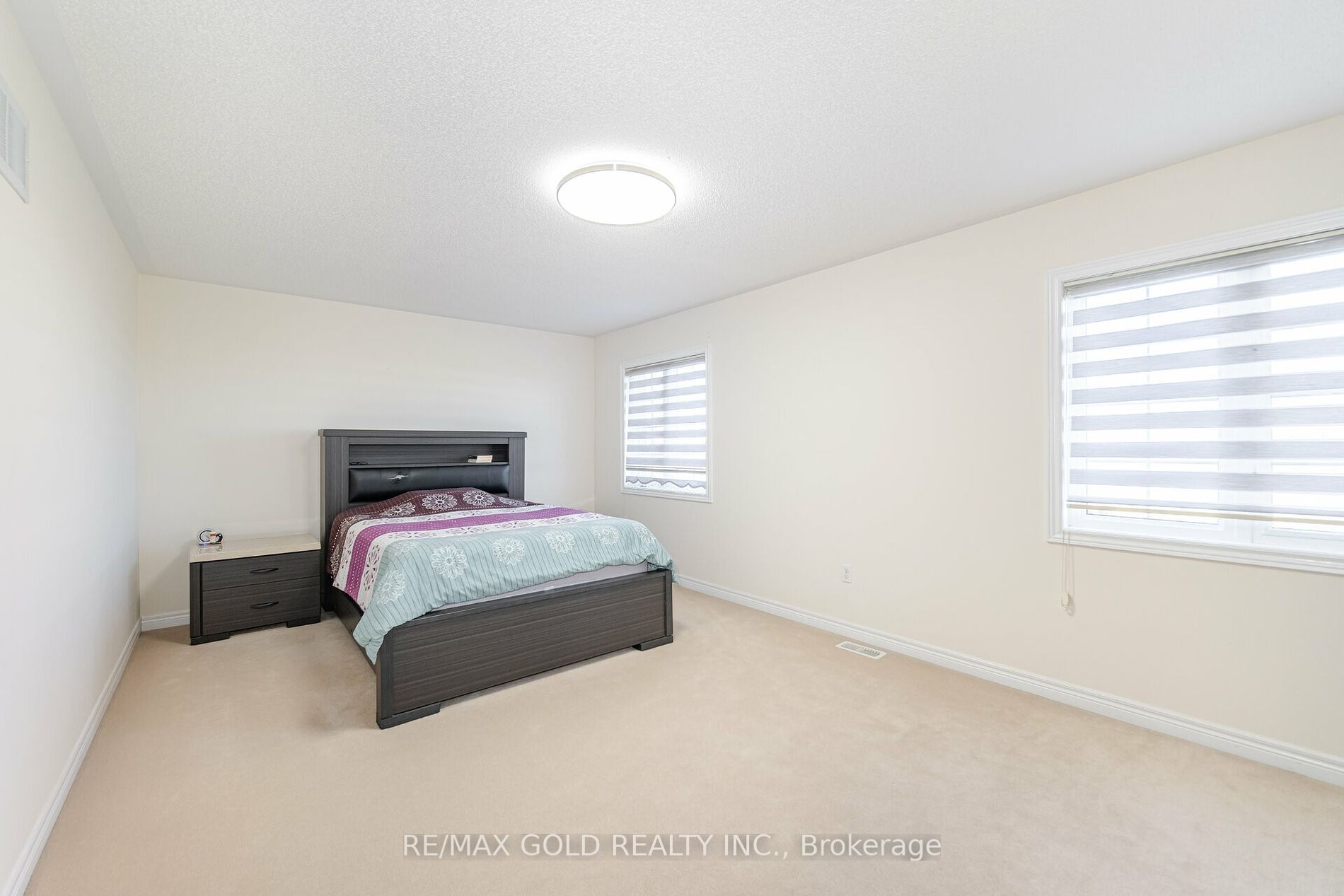 79 Apple Valley Way