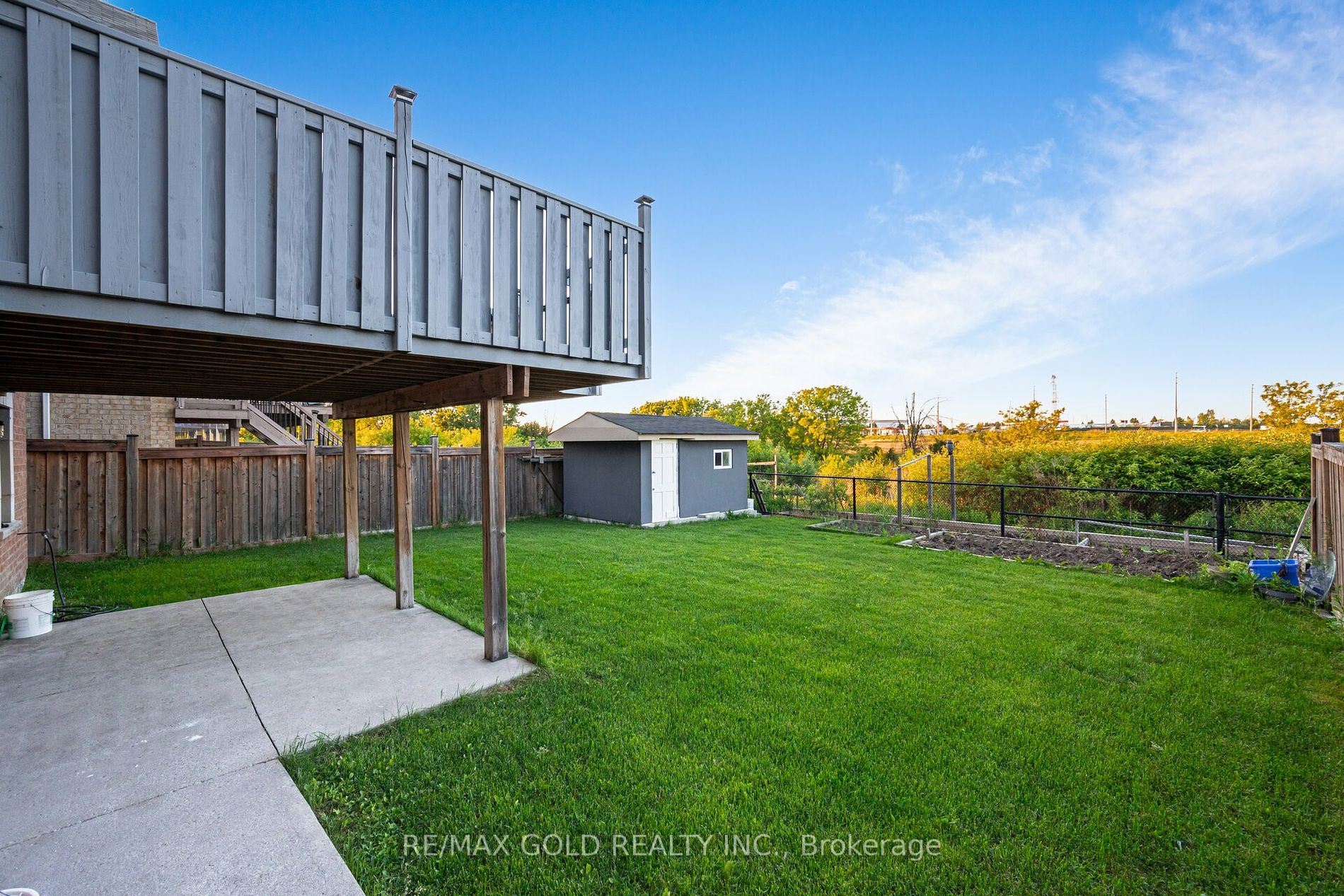 79 Apple Valley Way